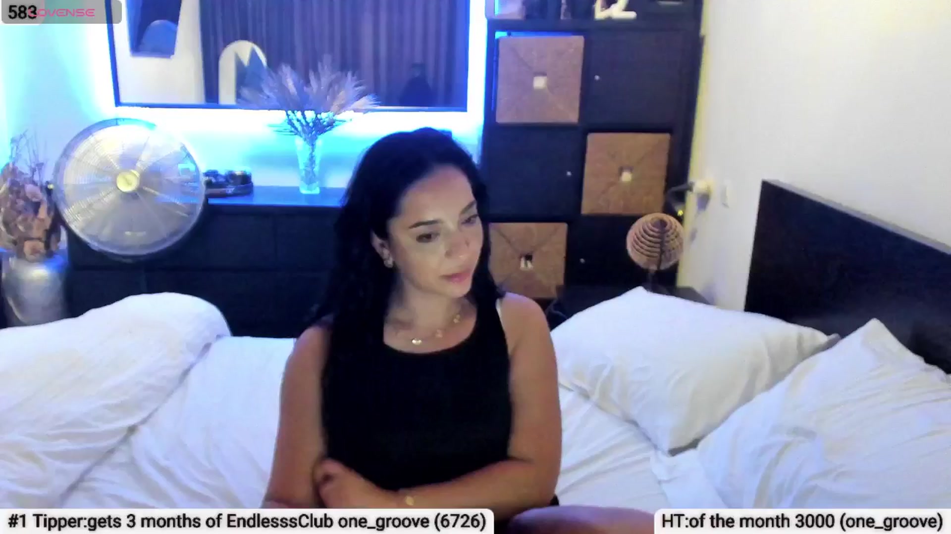 Gallery image thumbnail from EndlesssJoy's myfreecams stream on, 06/28/2025, 08:30 image 10 of 20