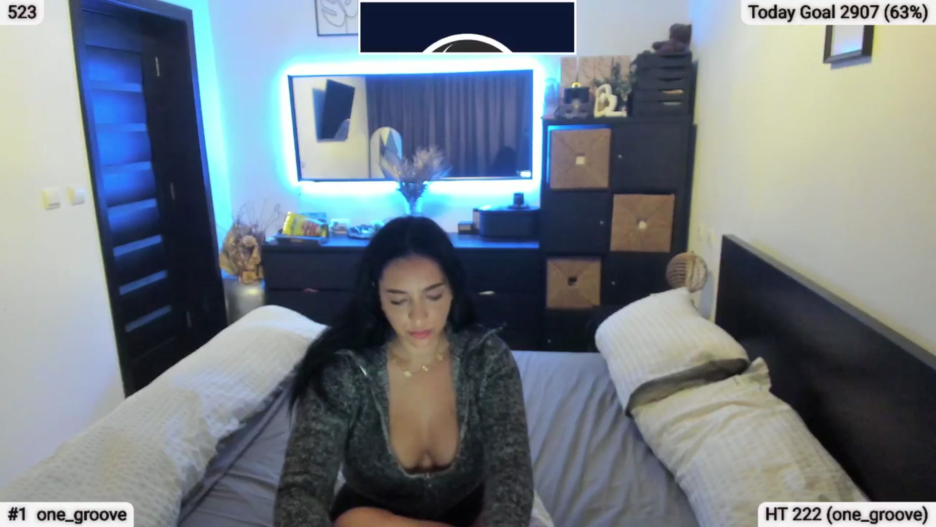 Gallery image thumbnail from EndlesssJoy's myfreecams stream on, 10/06/2025, 06:18 image 4 of 20