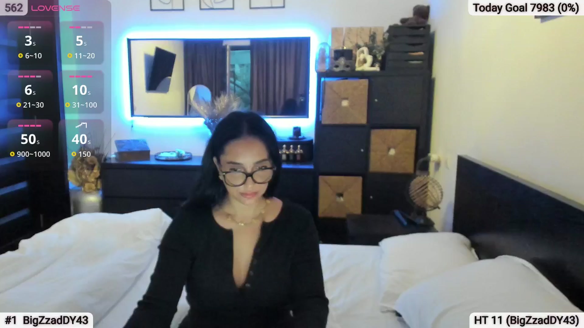 Gallery image thumbnail from EndlesssJoy's myfreecams stream on, 10/27/2025, 05:31 image 12 of 20
