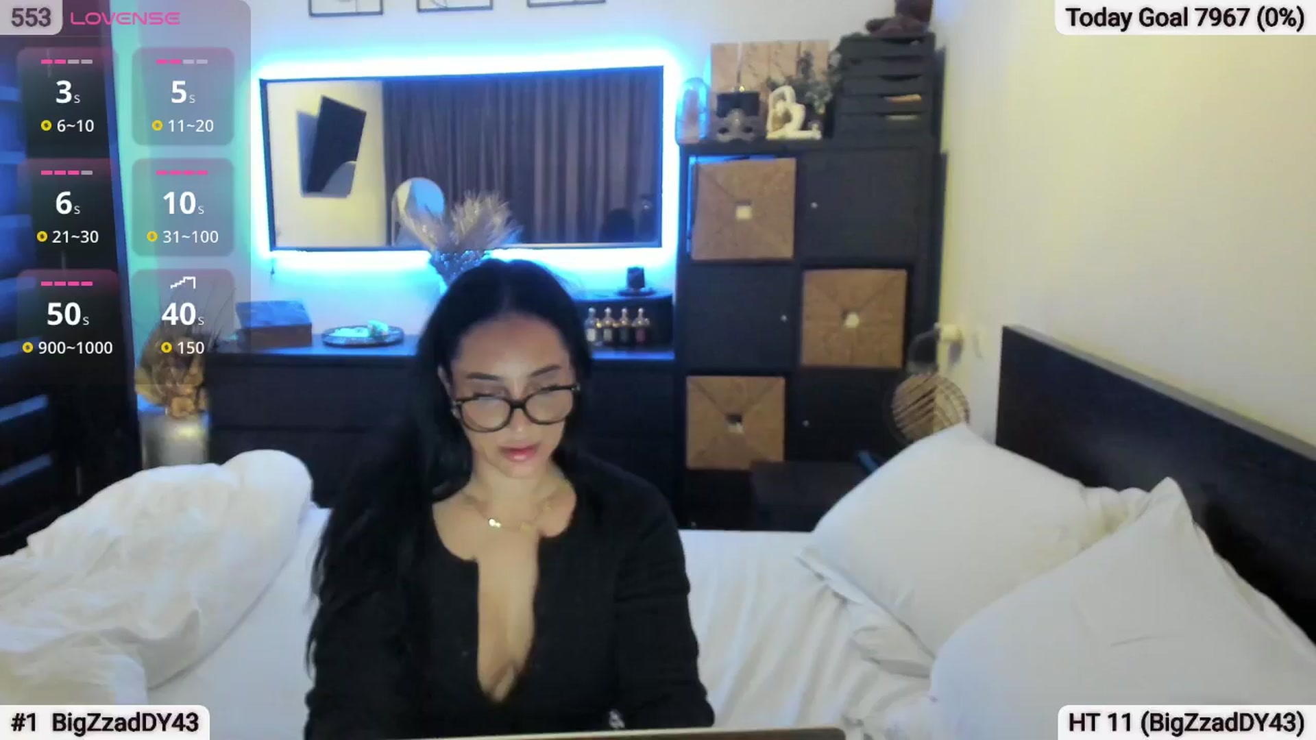 Gallery image thumbnail from EndlesssJoy's myfreecams stream on, 10/27/2025, 07:37 image 2 of 20