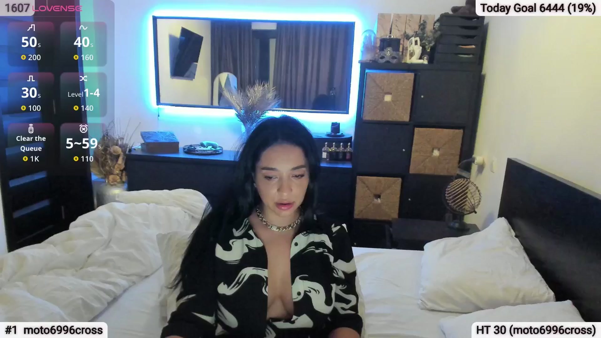 Gallery image thumbnail from EndlesssJoy's myfreecams stream on, 11/08/2025, 06:32 image 4 of 20