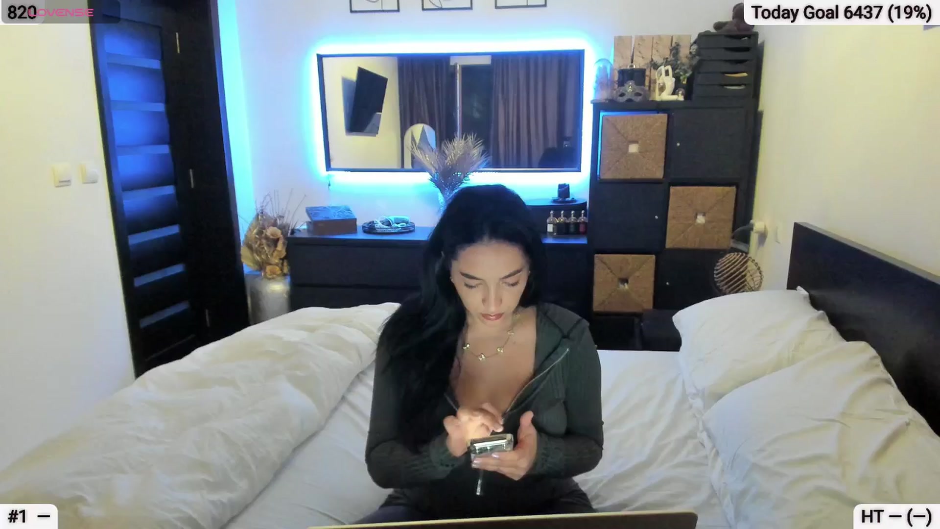 Gallery image thumbnail from EndlesssJoy's myfreecams stream on, 11/09/2025, 05:12 image 2 of 20