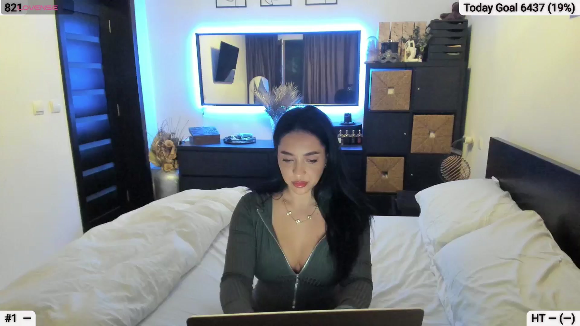 Gallery image thumbnail from EndlesssJoy's myfreecams stream on, 11/09/2025, 05:12 image 3 of 20