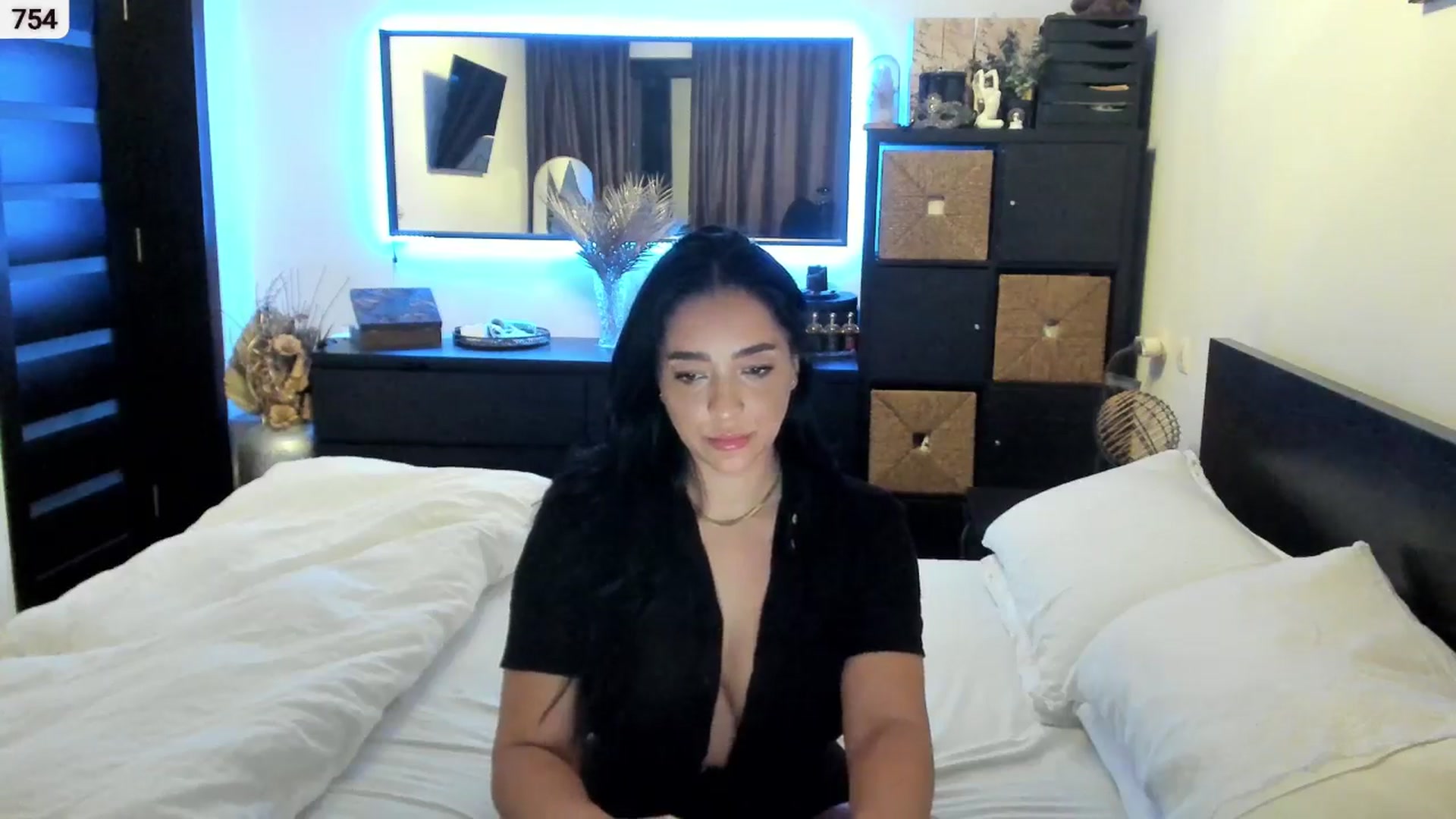 Gallery image thumbnail from EndlesssJoy's myfreecams stream on, 11/17/2025, 06:07 image 3 of 20