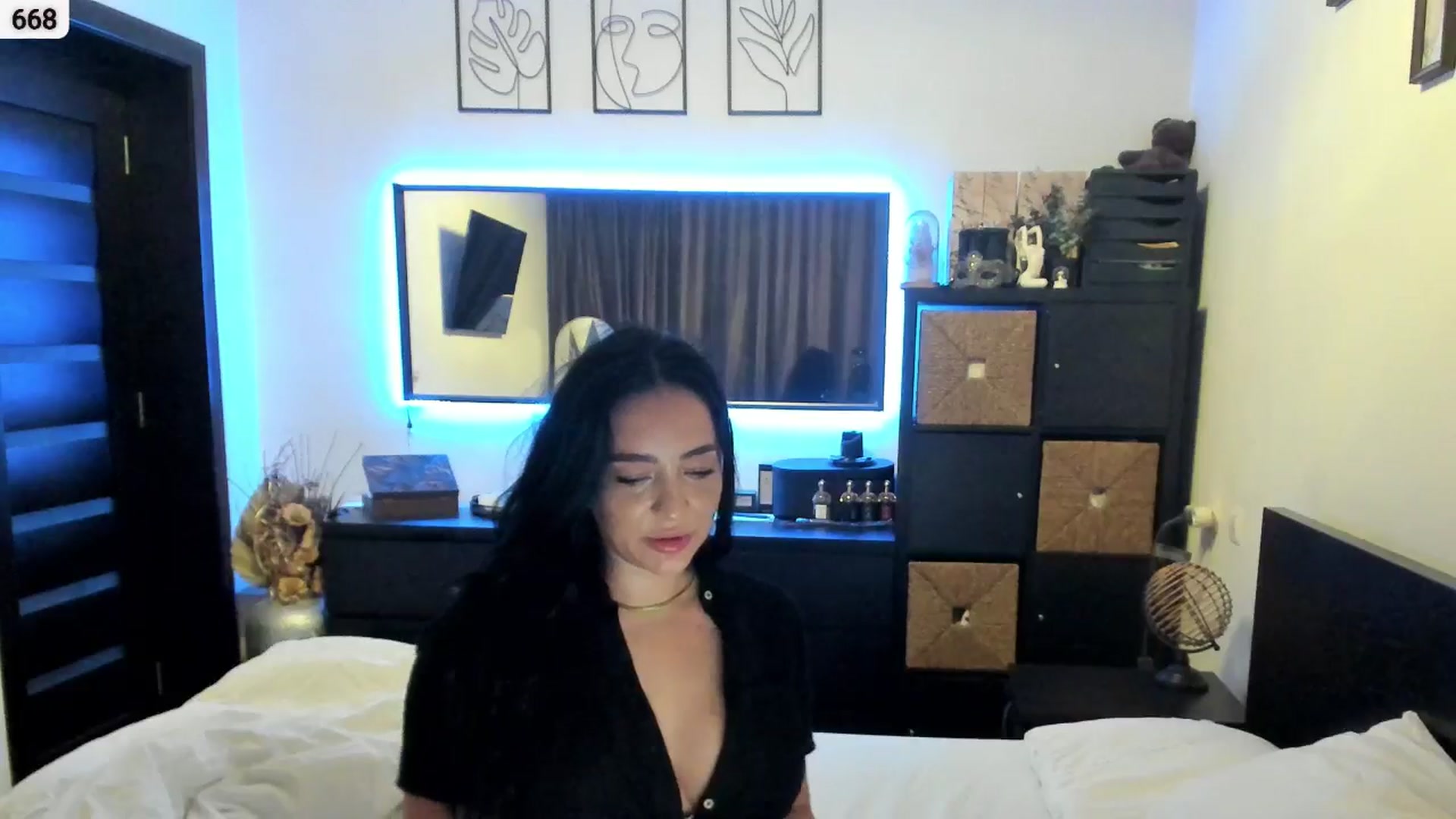 Gallery image thumbnail from EndlesssJoy's myfreecams stream on, 11/17/2025, 06:07 image 17 of 20