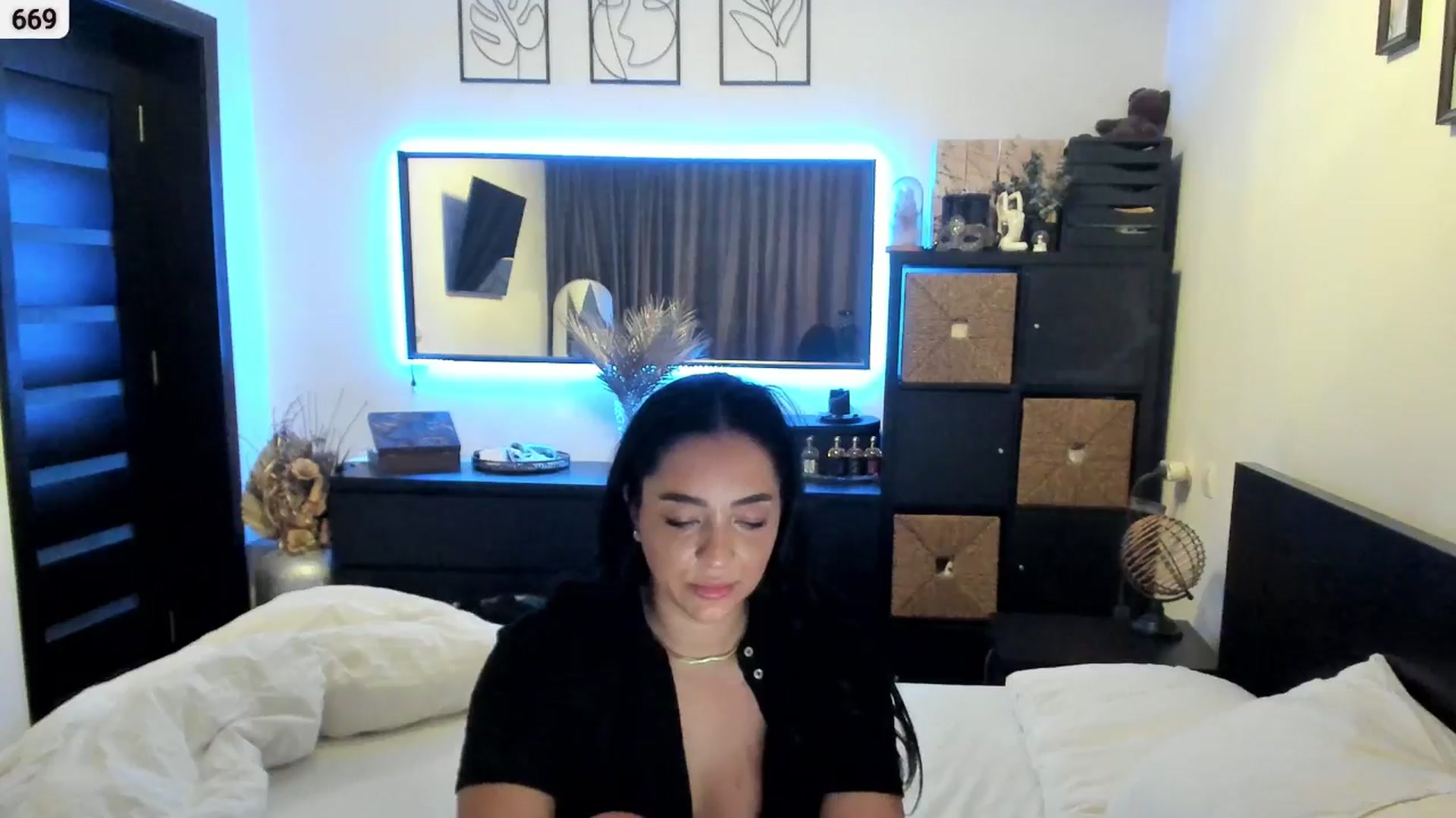 Gallery image thumbnail from EndlesssJoy's myfreecams stream on, 11/17/2025, 06:07 image 20 of 20