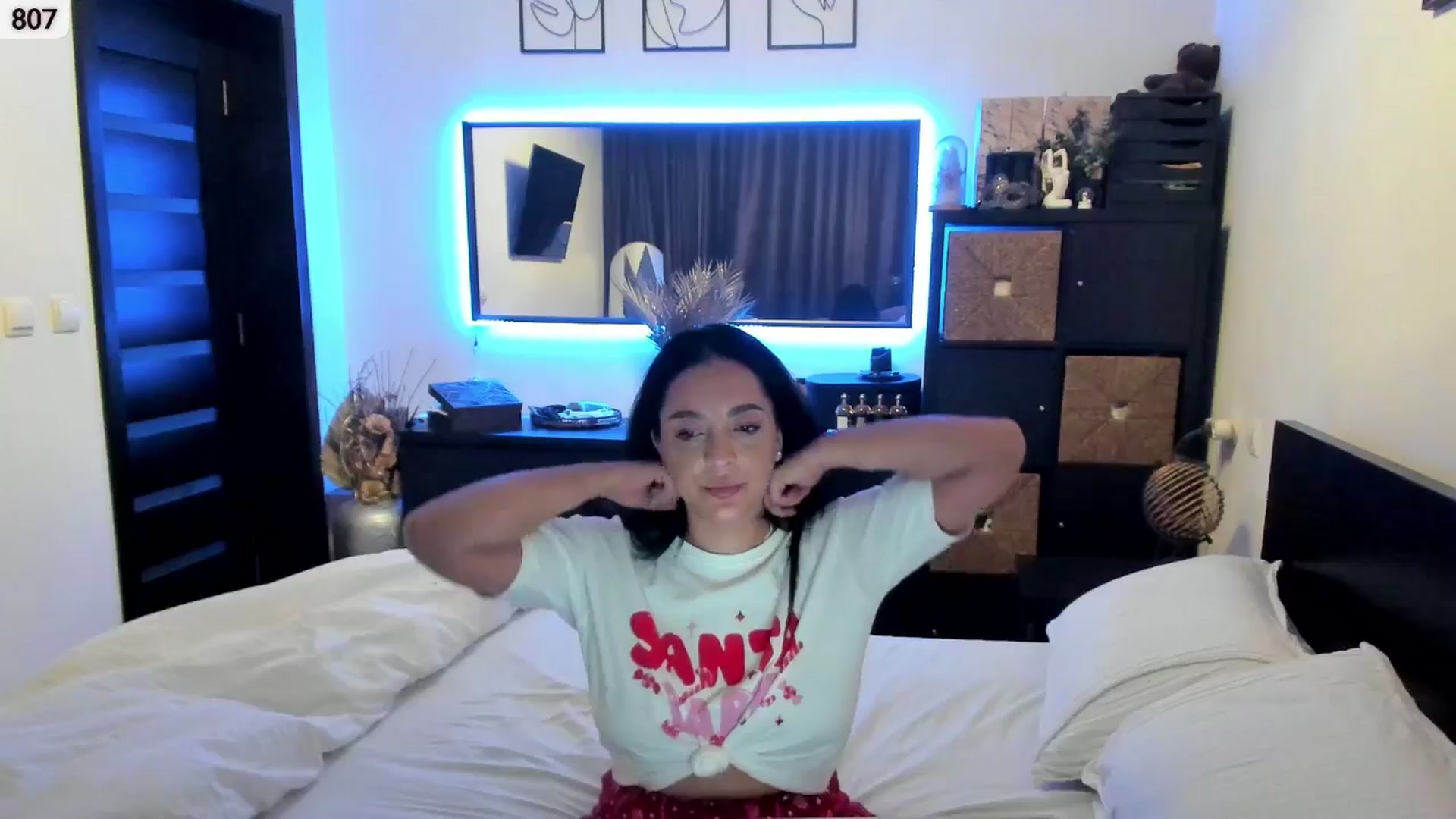 Gallery image thumbnail from EndlesssJoy's myfreecams stream on, 11/20/2025, 07:08 image 17 of 20