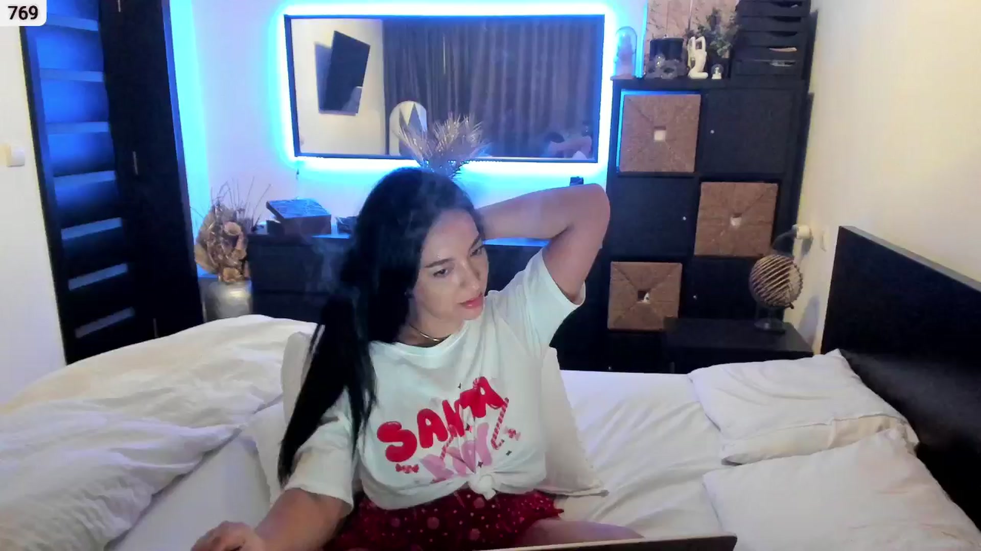 Gallery image thumbnail from EndlesssJoy's myfreecams stream on, 11/20/2025, 08:04 image 13 of 20