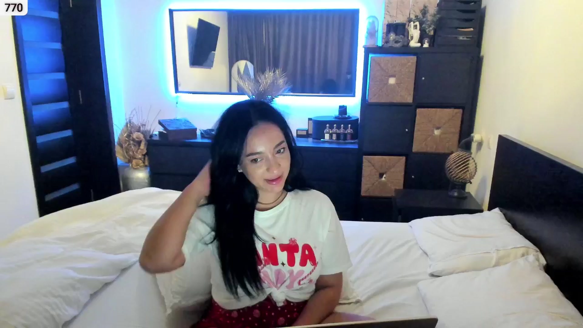 Gallery image thumbnail from EndlesssJoy's myfreecams stream on, 11/20/2025, 08:04 image 16 of 20