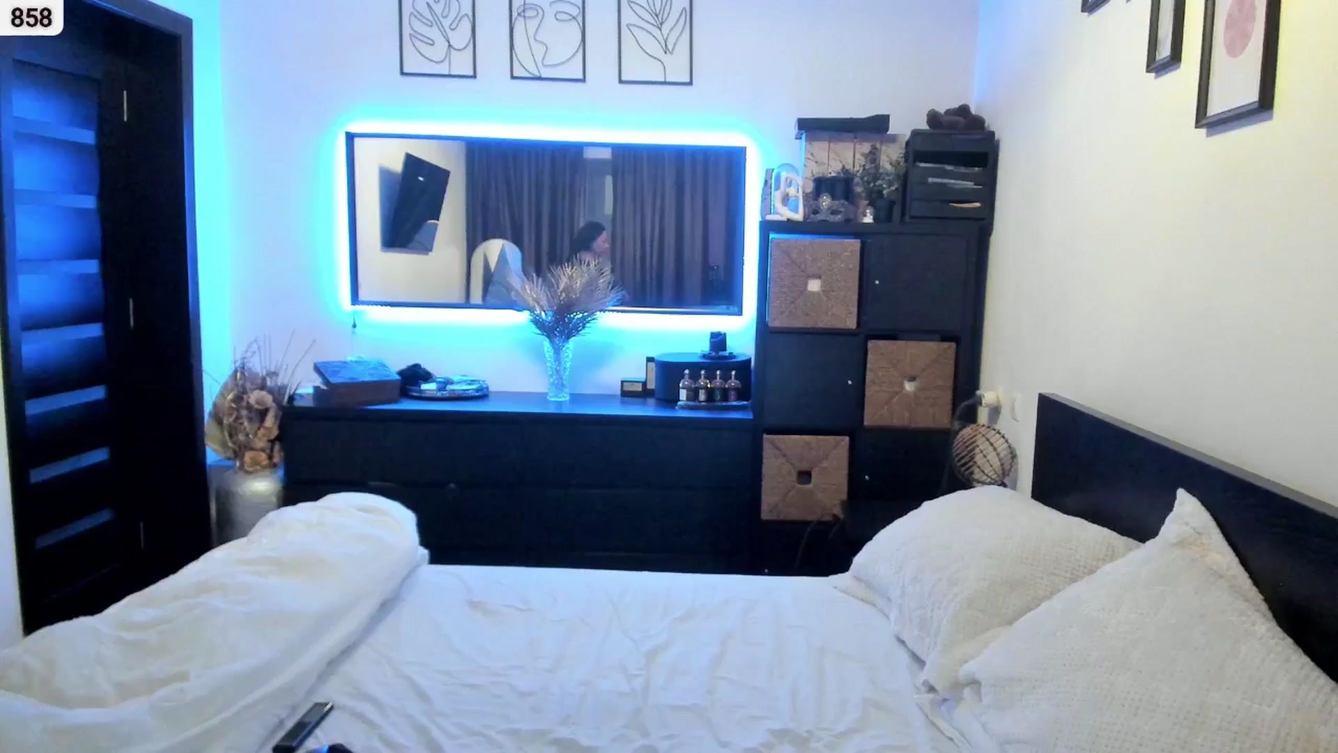 Gallery image thumbnail from EndlesssJoy's myfreecams stream on, 11/29/2025, 05:17 image 1 of 20