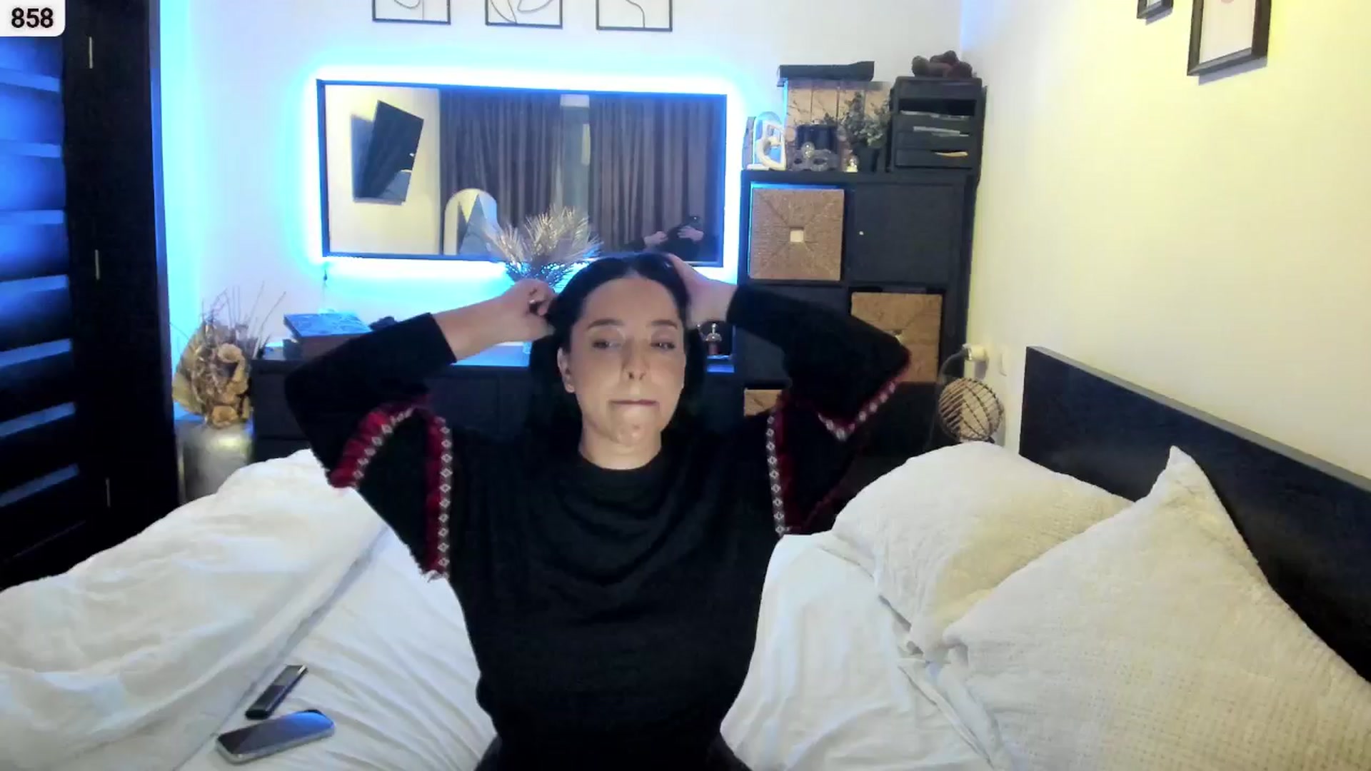 Gallery image thumbnail from EndlesssJoy's myfreecams stream on, 11/29/2025, 05:17 image 3 of 20