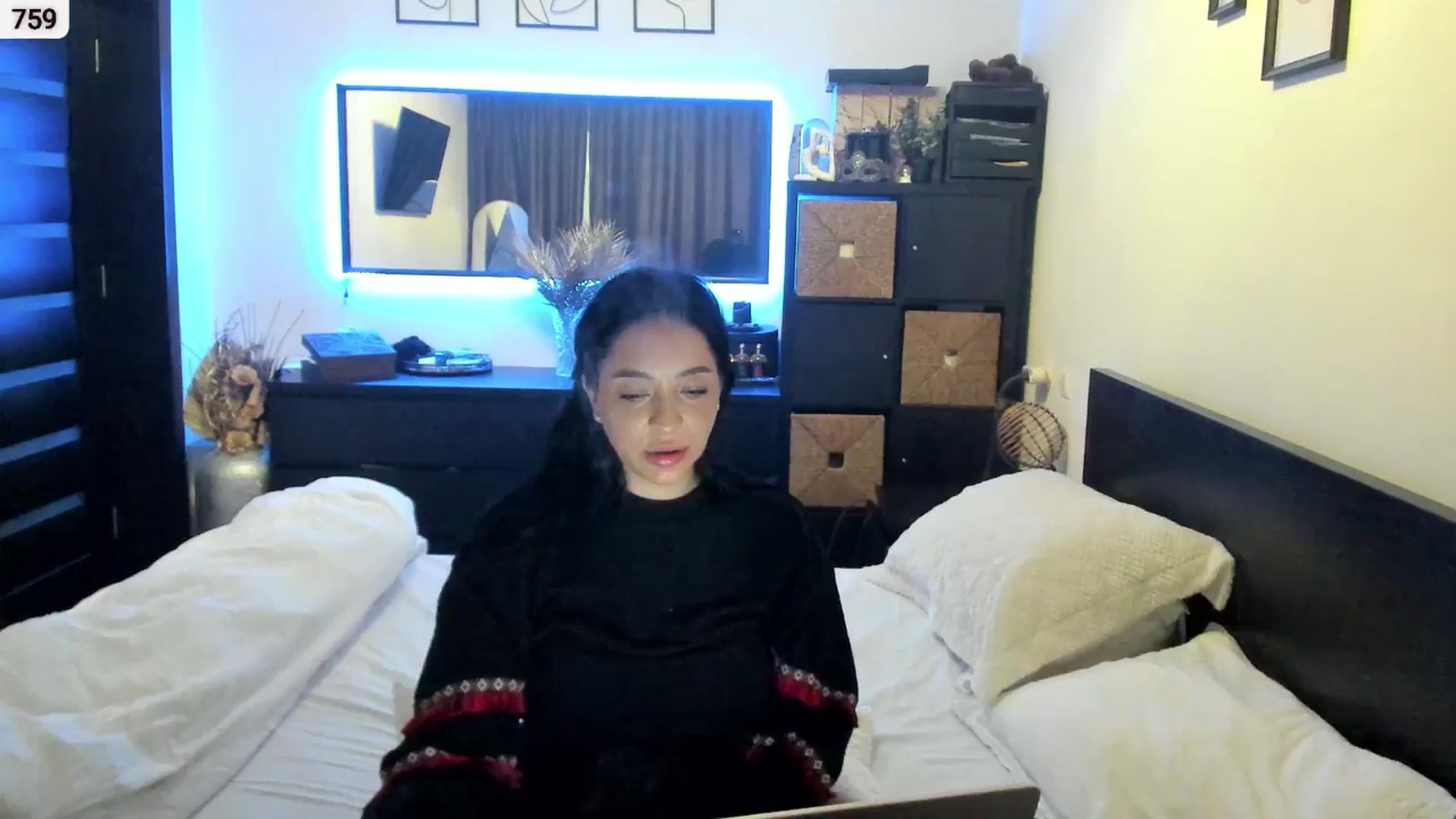 Gallery image thumbnail from EndlesssJoy's myfreecams stream on, 11/29/2025, 08:12 image 16 of 20