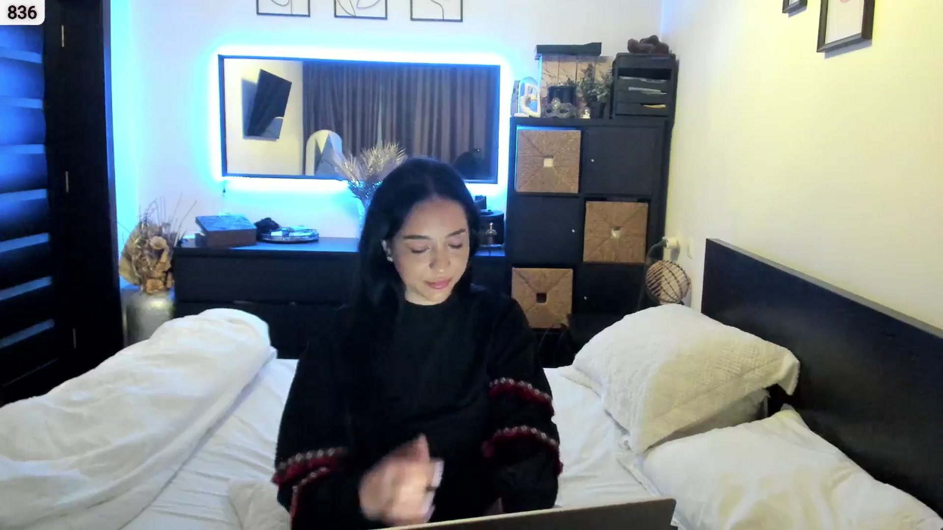 Gallery image thumbnail from EndlesssJoy's myfreecams stream on, 11/29/2025, 08:12 image 6 of 20