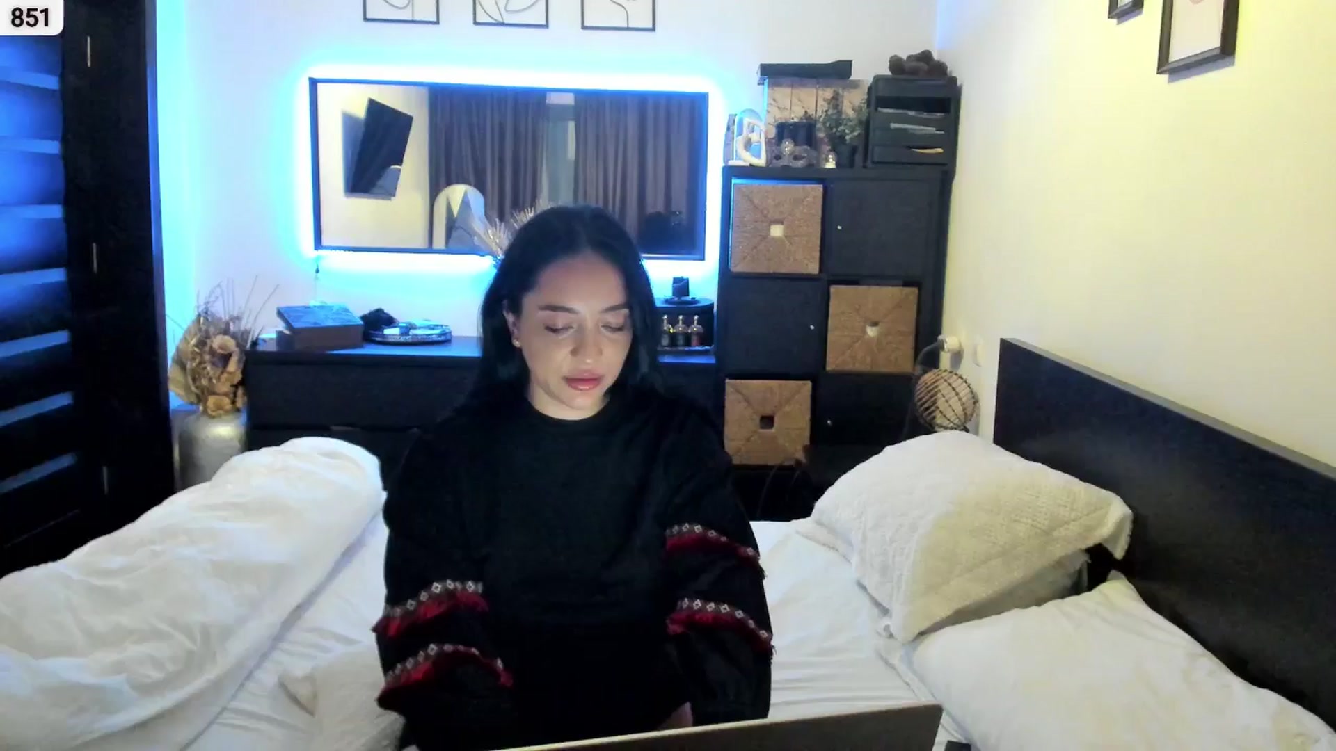 Gallery image thumbnail from EndlesssJoy's myfreecams stream on, 11/29/2025, 08:12 image 1 of 20