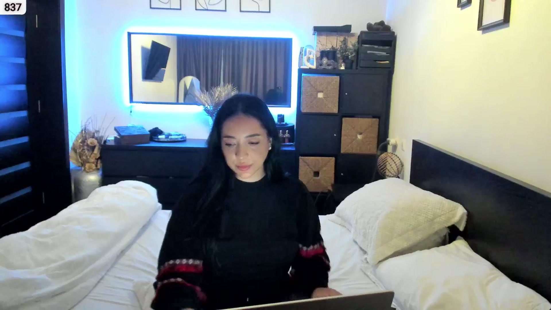 Gallery image thumbnail from EndlesssJoy's myfreecams stream on, 11/29/2025, 08:12 image 7 of 20