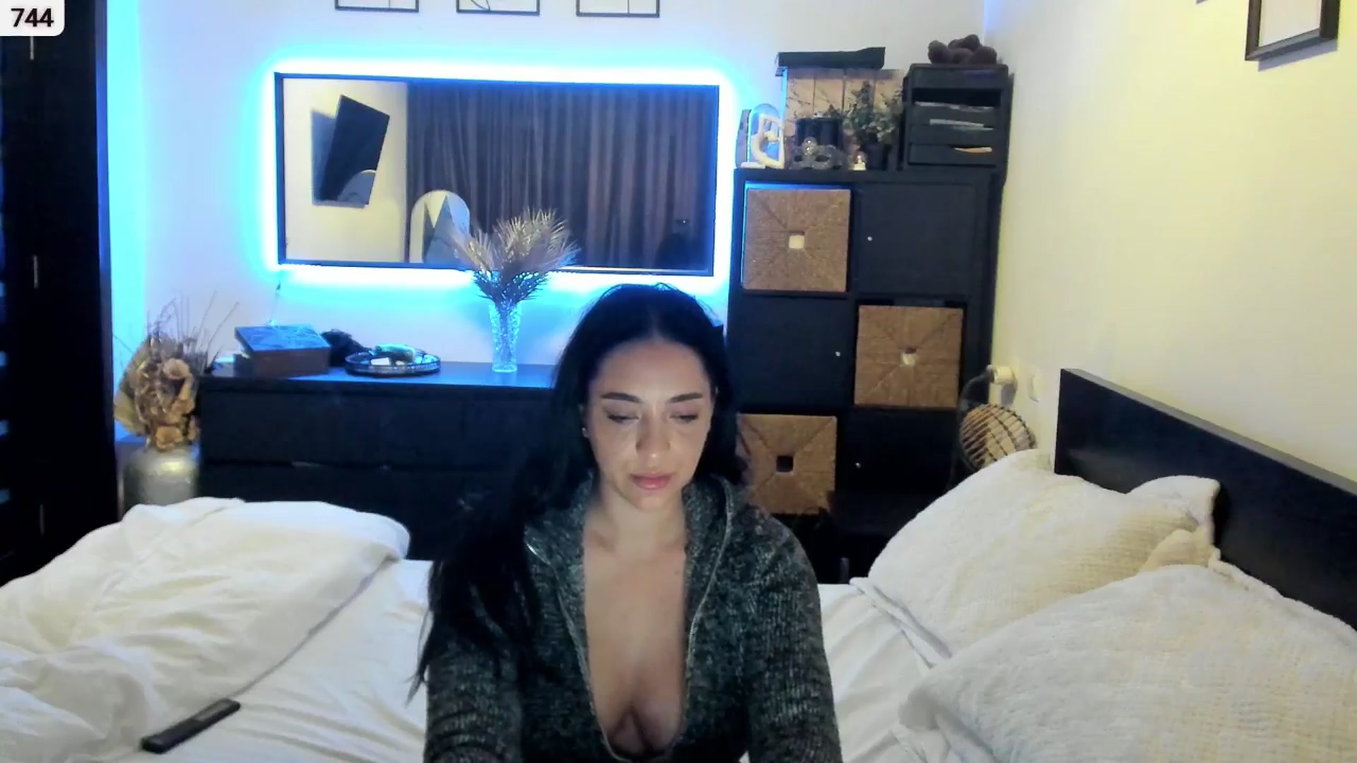 Gallery image thumbnail from EndlesssJoy's myfreecams stream on, 12/01/2025, 06:33 image 12 of 20