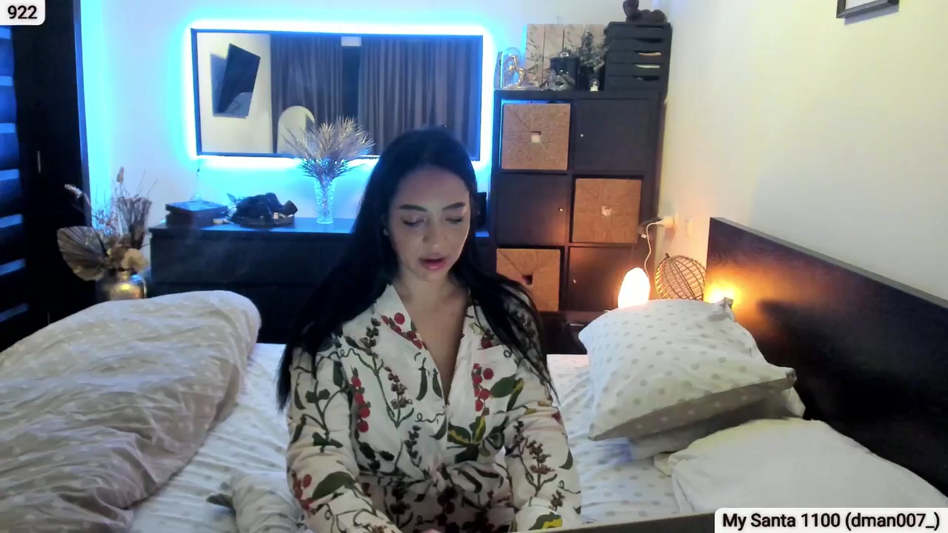 Gallery image thumbnail from EndlesssJoy's myfreecams stream on, 12/25/2025, 08:03 image 4 of 20