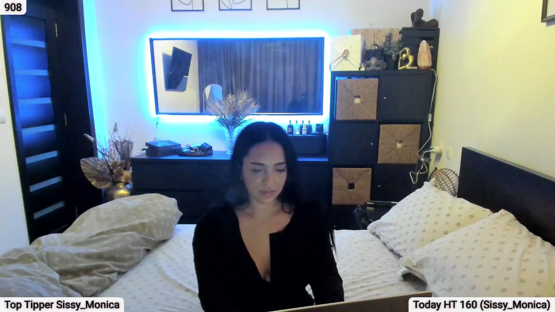 Gallery image thumbnail from EndlesssJoy's myfreecams stream on, 01/09/2026, 07:51 image 5 of 20