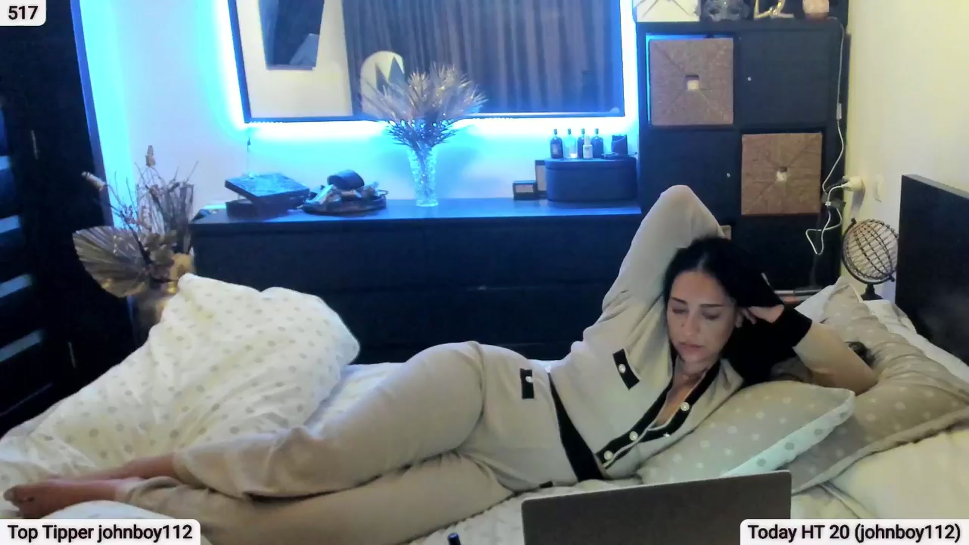 Gallery image thumbnail from EndlesssJoy's myfreecams stream on, 01/15/2026, 08:19 image 10 of 20