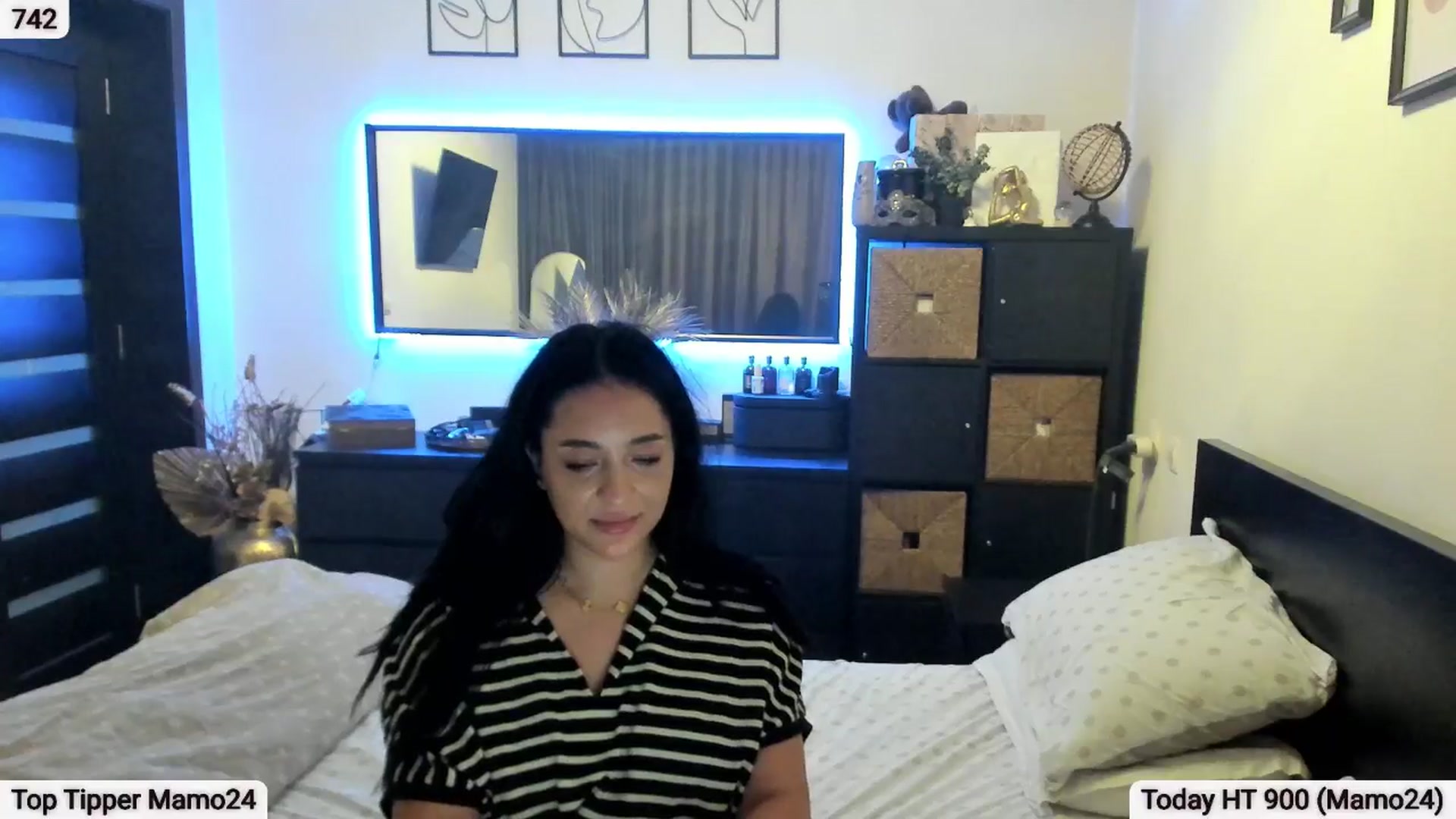 Gallery image thumbnail from EndlesssJoy's myfreecams stream on, 02/27/2026, 08:06 image 19 of 20