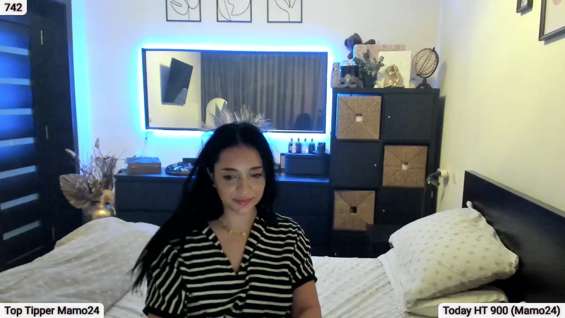 Gallery image thumbnail from EndlesssJoy's myfreecams stream on, 02/27/2026, 08:06 image 18 of 20