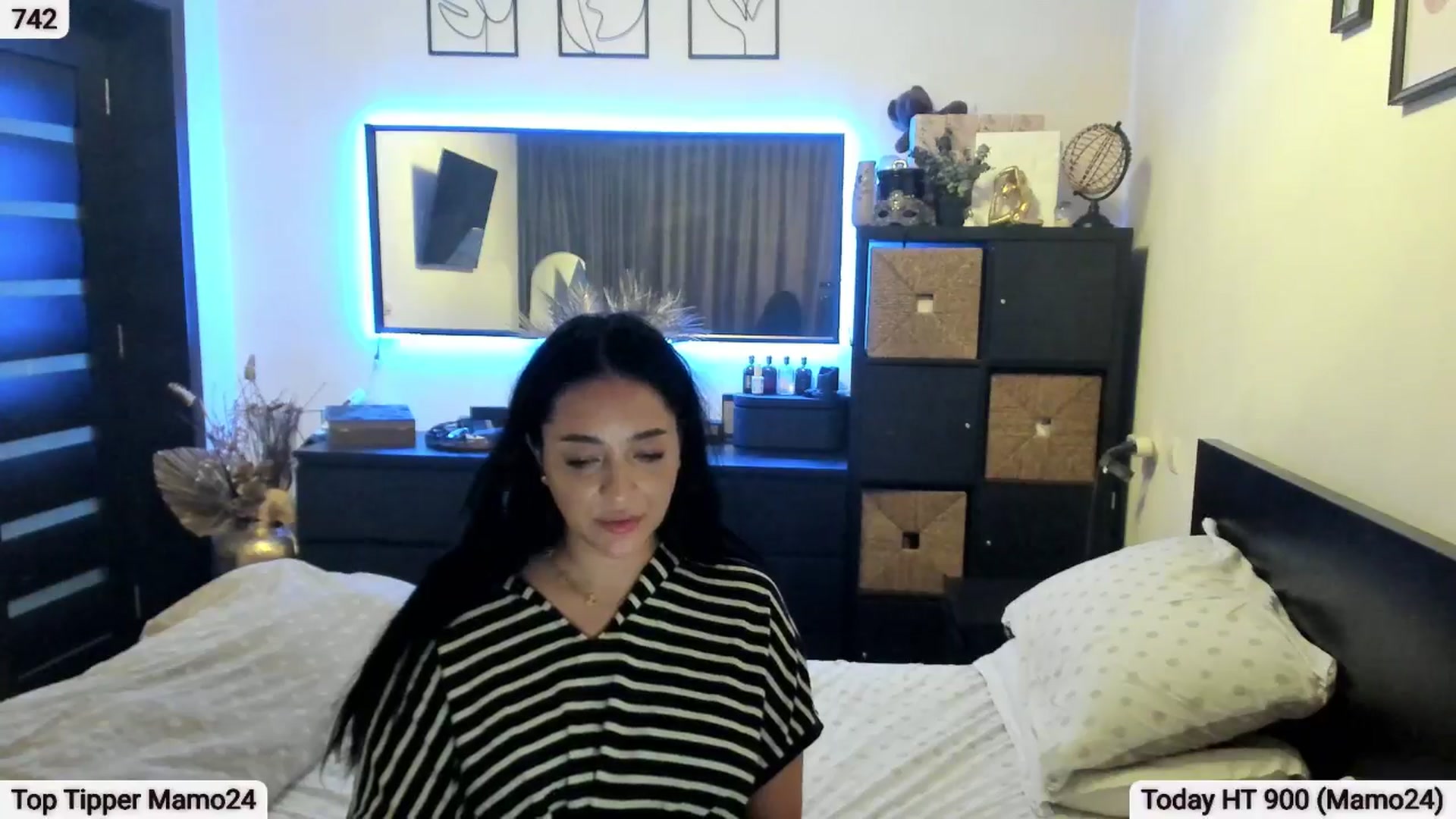 Gallery image thumbnail from EndlesssJoy's myfreecams stream on, 02/27/2026, 08:06 image 15 of 20