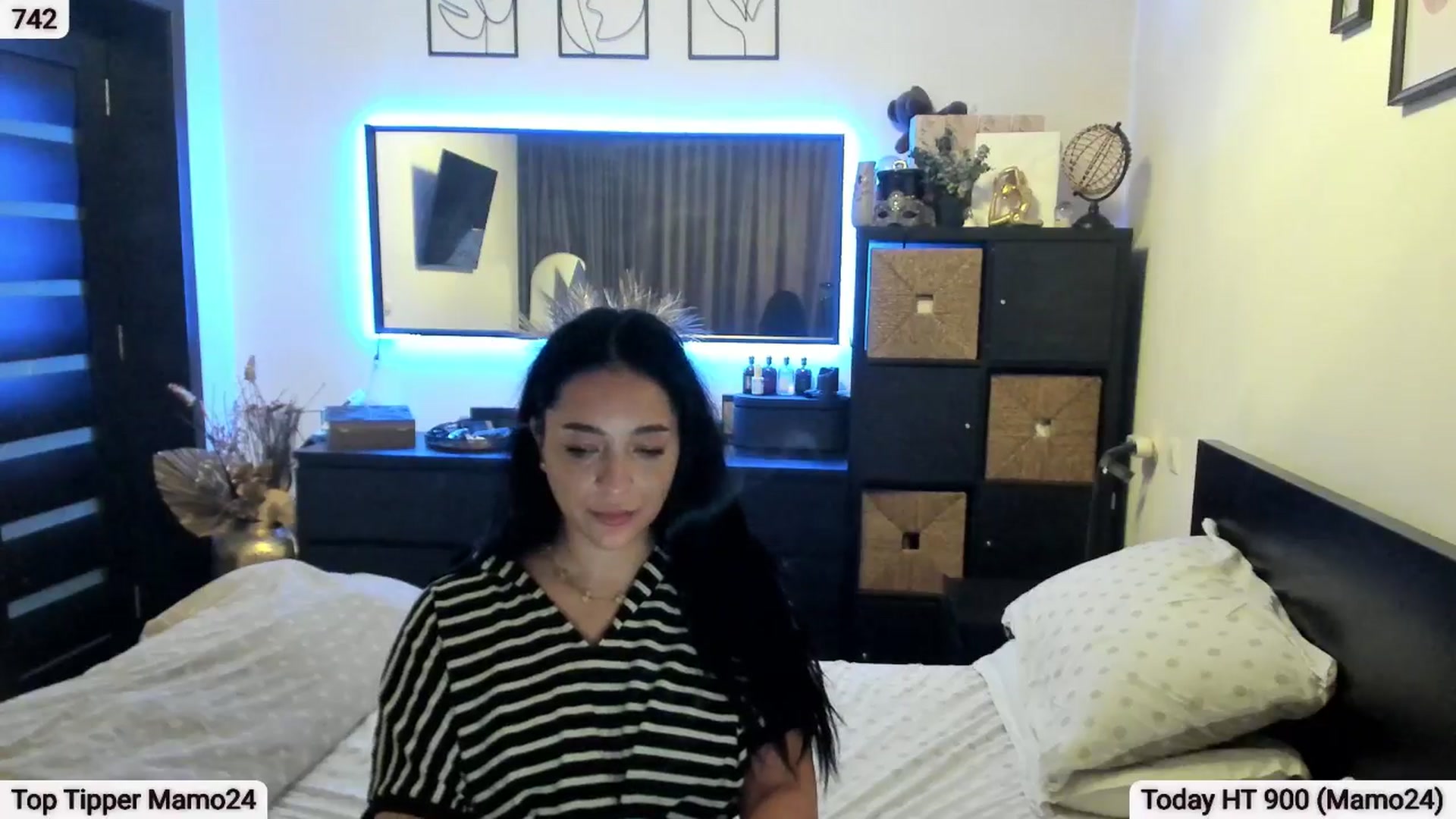 Gallery image thumbnail from EndlesssJoy's myfreecams stream on, 02/27/2026, 08:06 image 8 of 20
