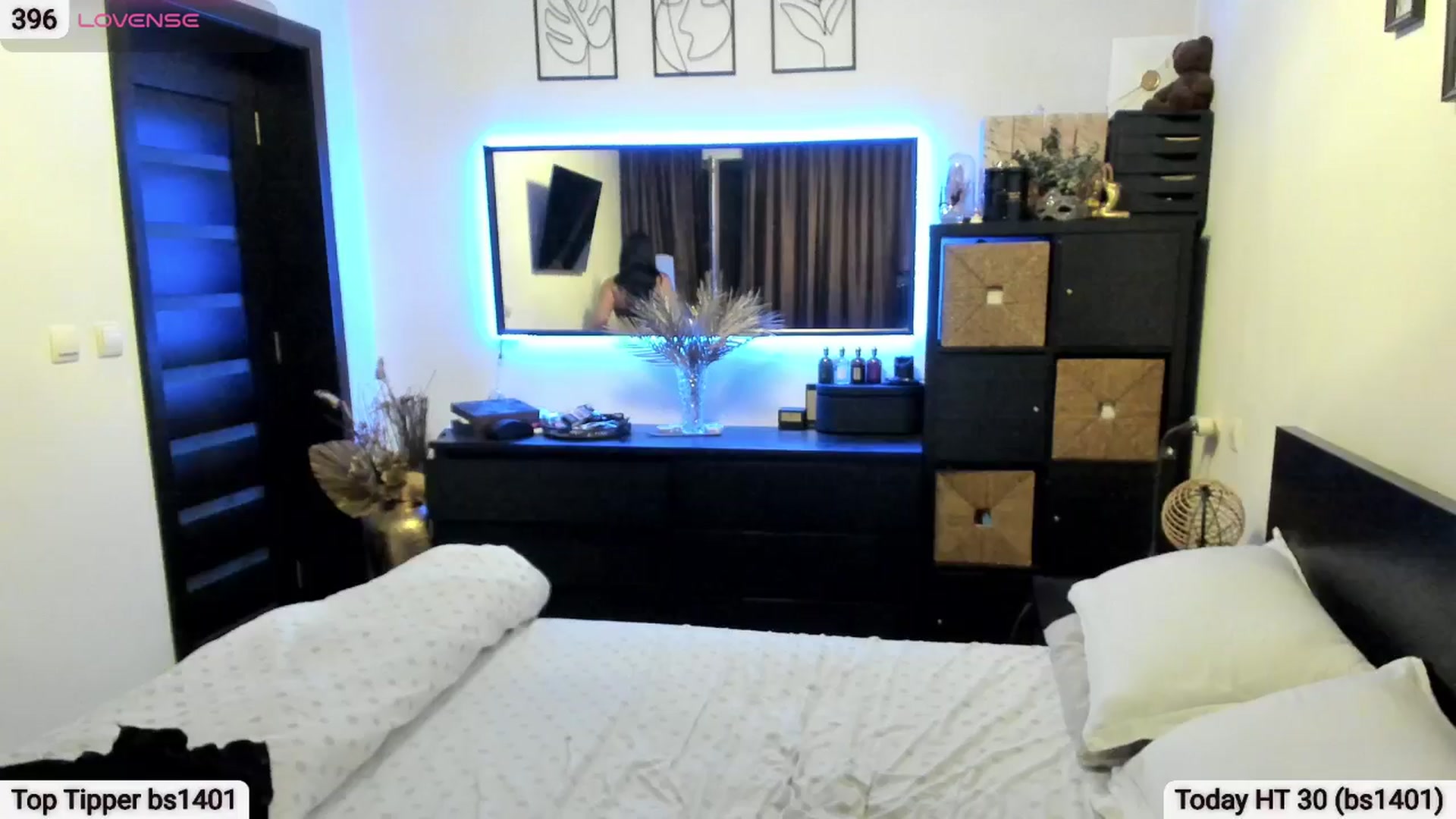 Gallery image thumbnail from EndlesssJoy's myfreecams stream on, 03/28/2026, 03:16 image 3 of 20