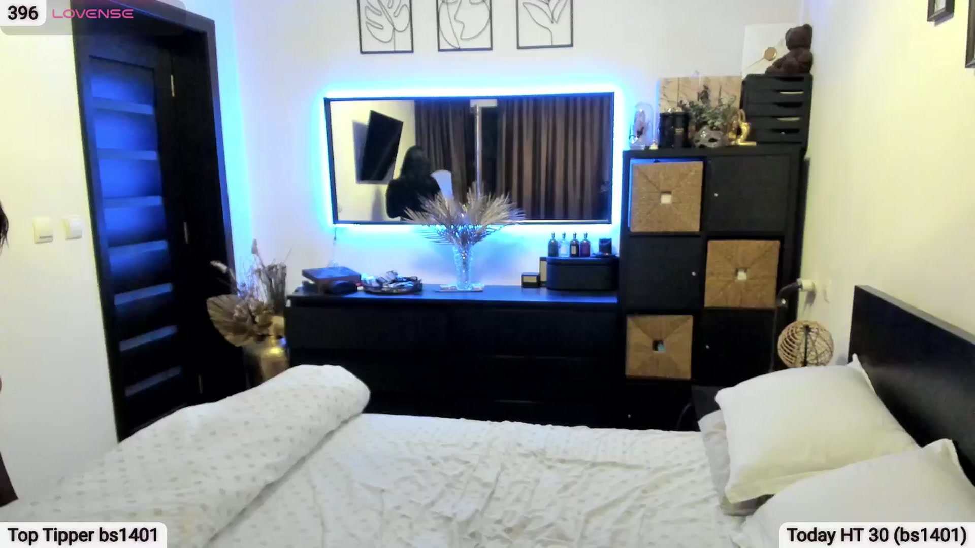 Gallery image thumbnail from EndlesssJoy's myfreecams stream on, 03/28/2026, 03:16 image 6 of 20