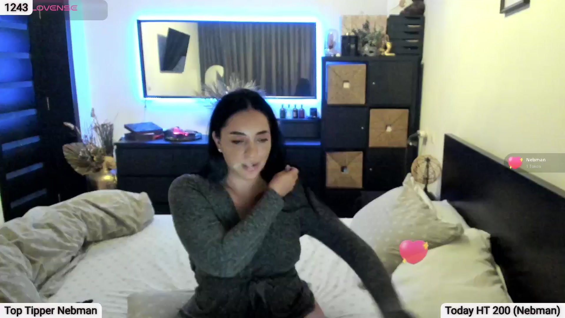 Gallery image thumbnail from EndlesssJoy's myfreecams stream on, 04/10/2026, 03:37 image 16 of 20