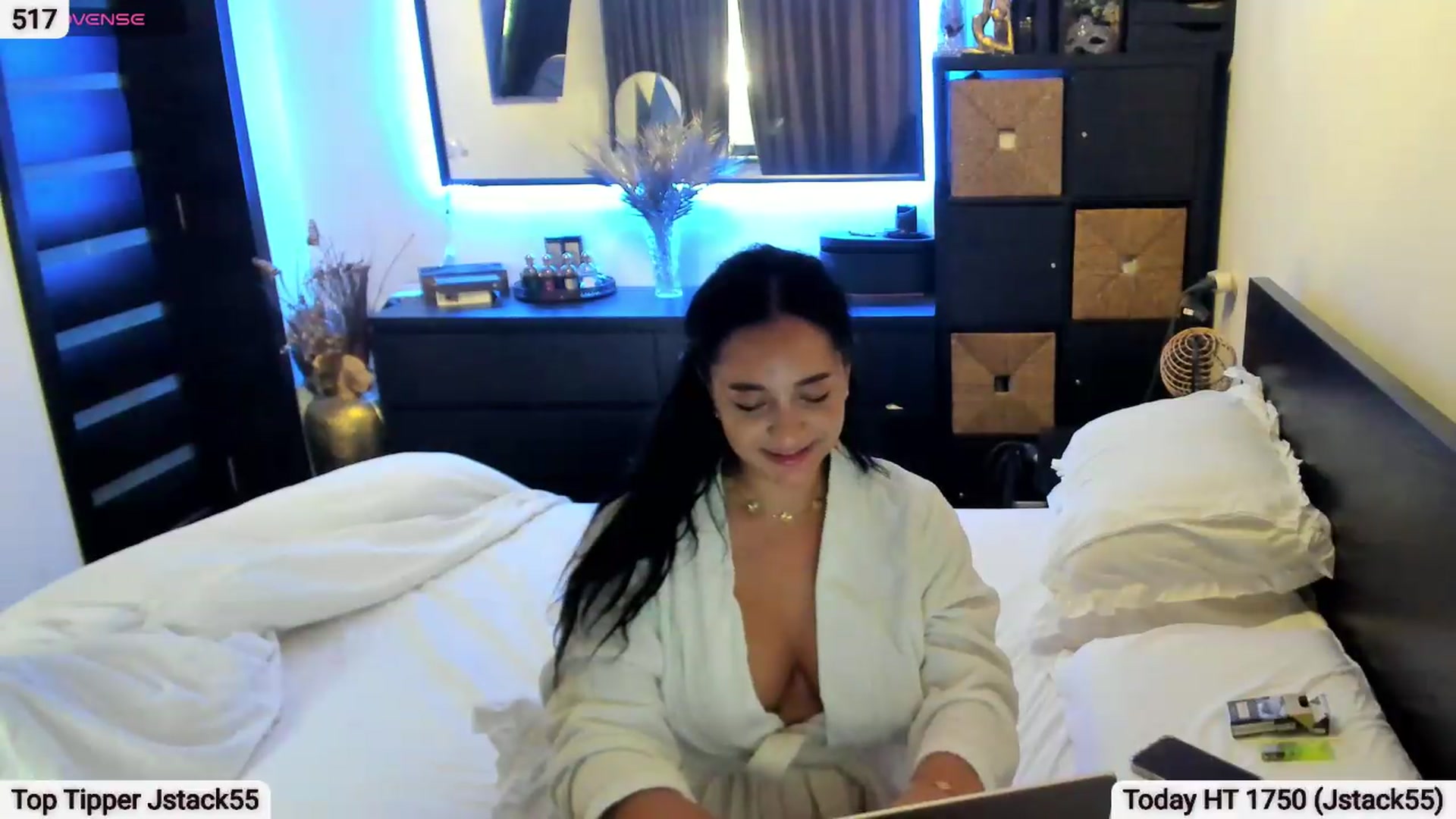 Gallery image thumbnail from EndlesssJoy's myfreecams stream on, 07/20/2026, 07:06 image 12 of 20