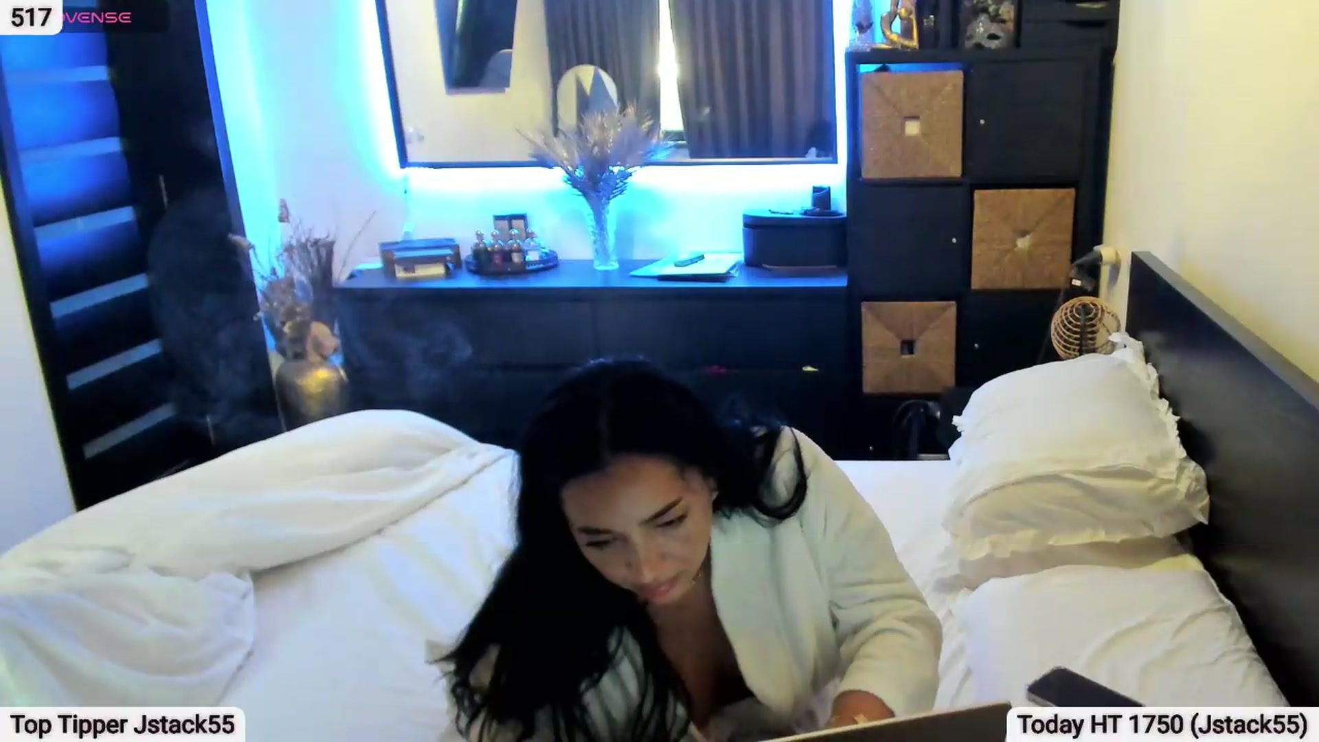 Gallery image thumbnail from EndlesssJoy's myfreecams stream on, 07/20/2026, 07:06 image 16 of 20