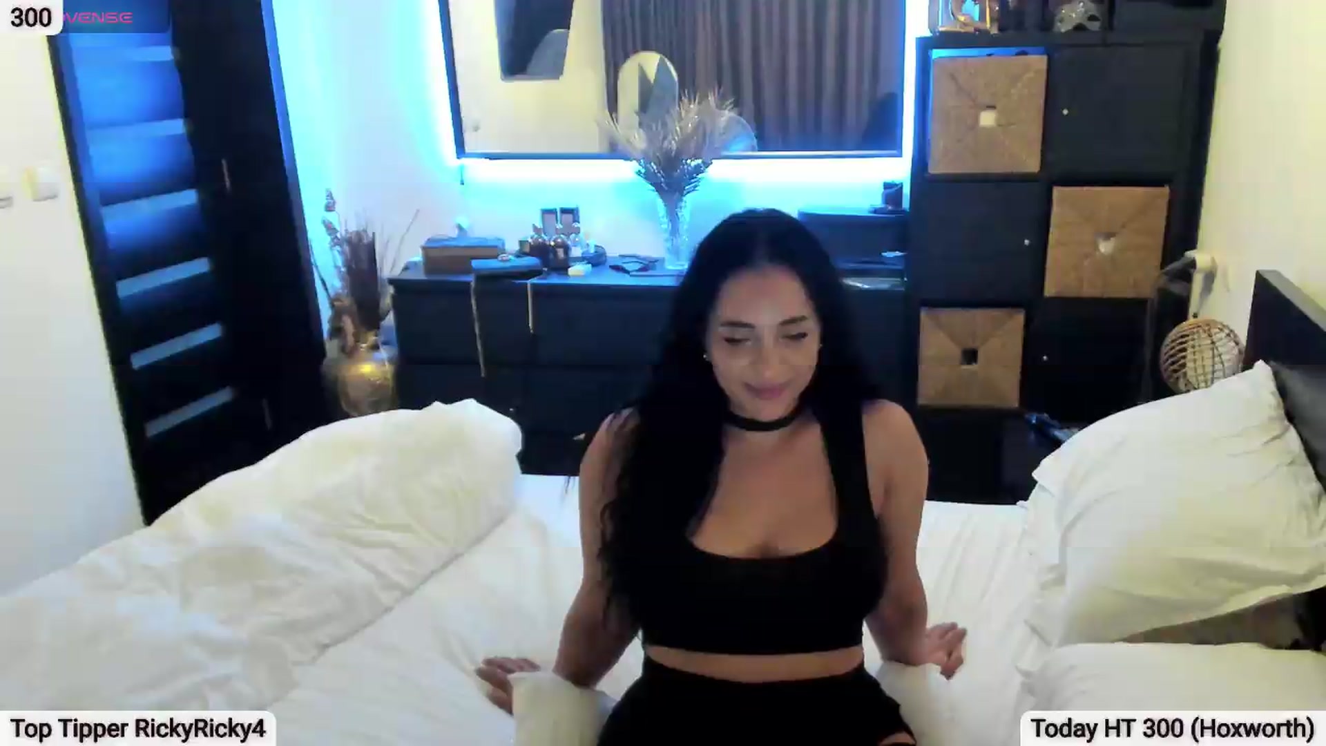 Gallery image thumbnail from EndlesssJoy's myfreecams stream on, 08/15/2026, 07:07 image 16 of 20