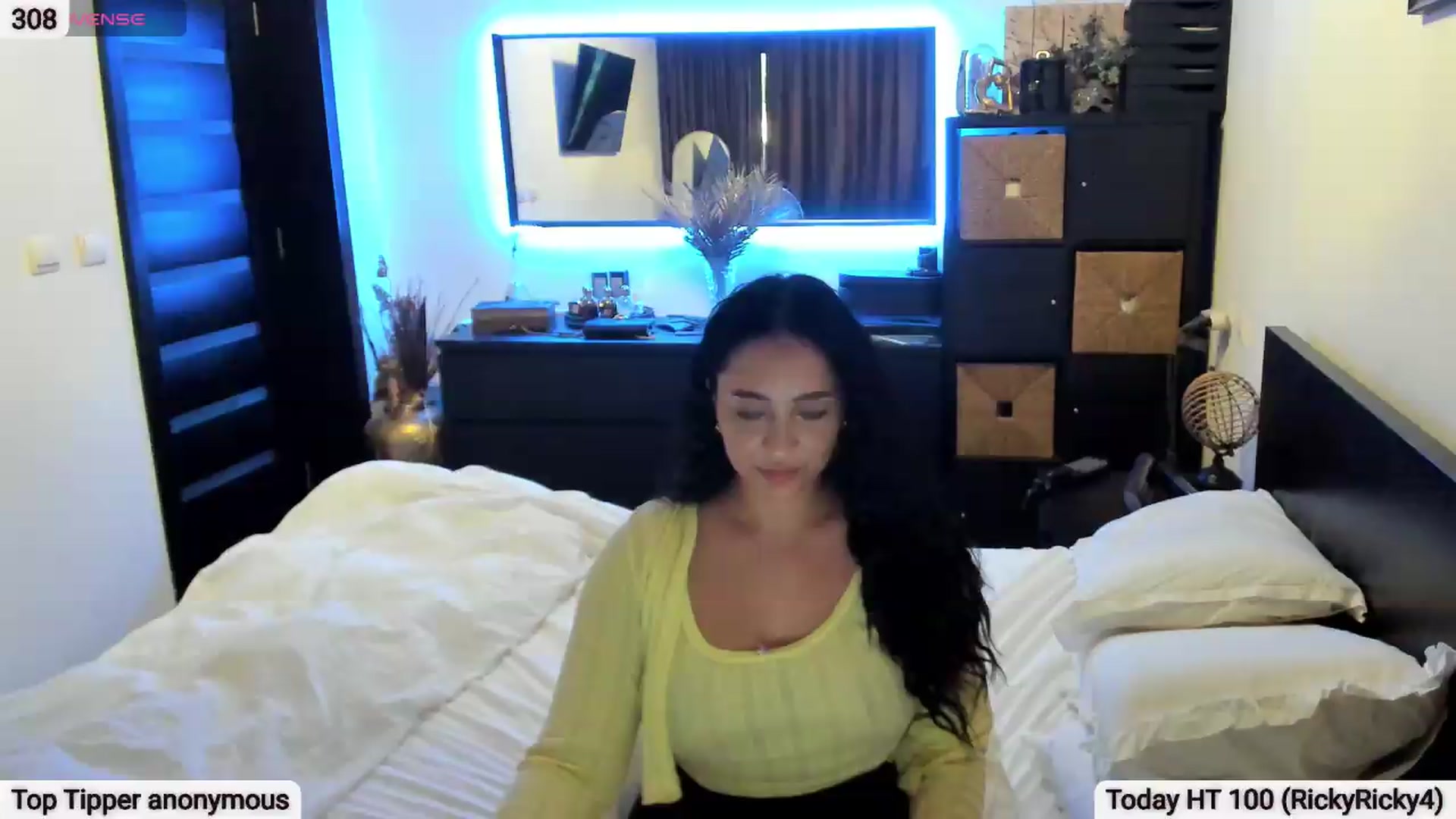 Gallery image thumbnail from EndlesssJoy's myfreecams stream on, 08/17/2026, 04:11 image 15 of 20