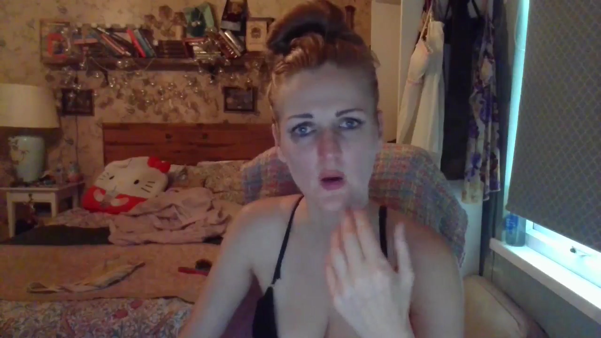 Gallery image thumbnail from EnglandsRose's myfreecams stream on, 06/01/2025, 10:41 image 17 of 20