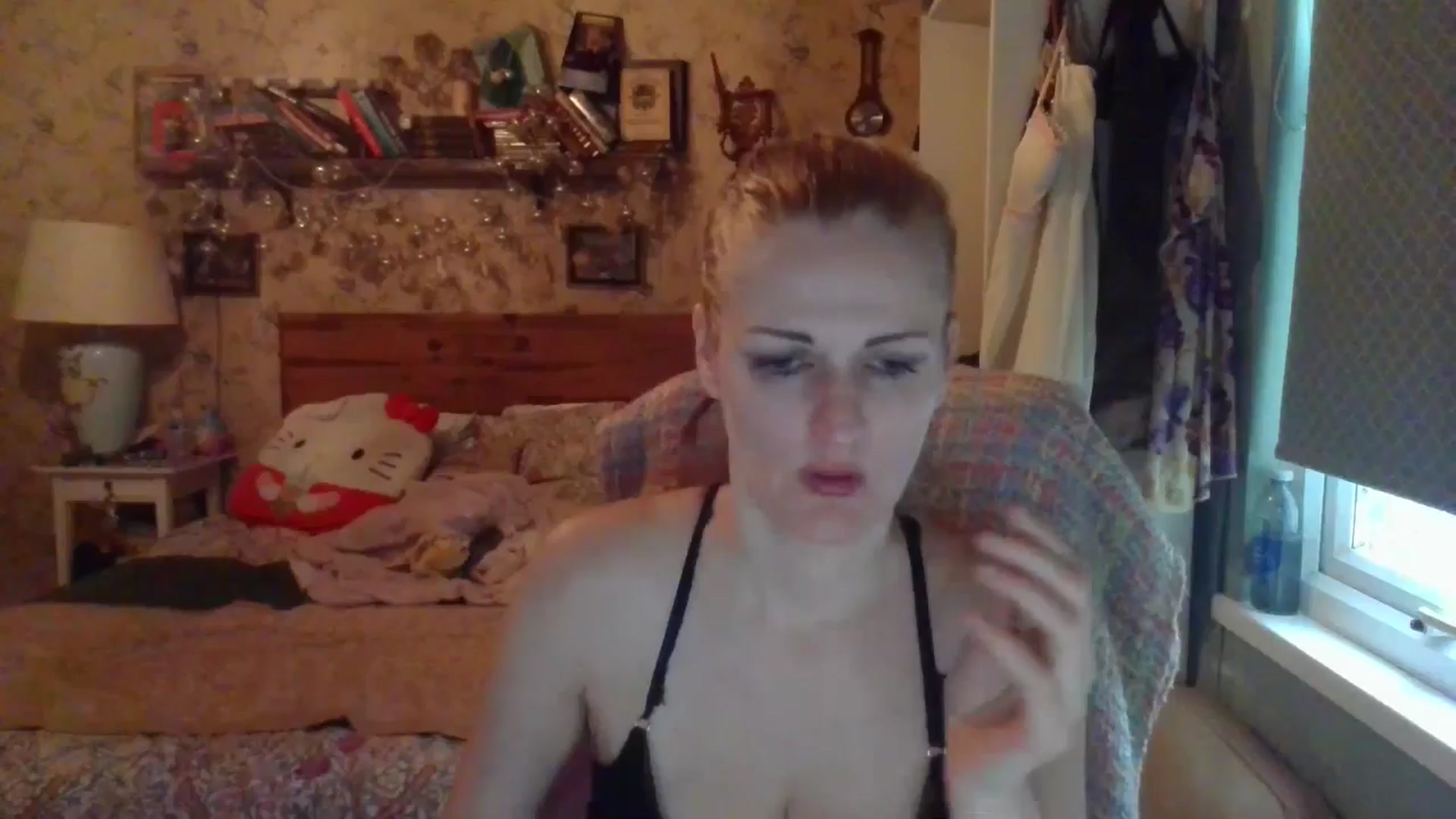 Gallery image thumbnail from EnglandsRose's myfreecams stream on, 06/01/2025, 11:29 image 1 of 20