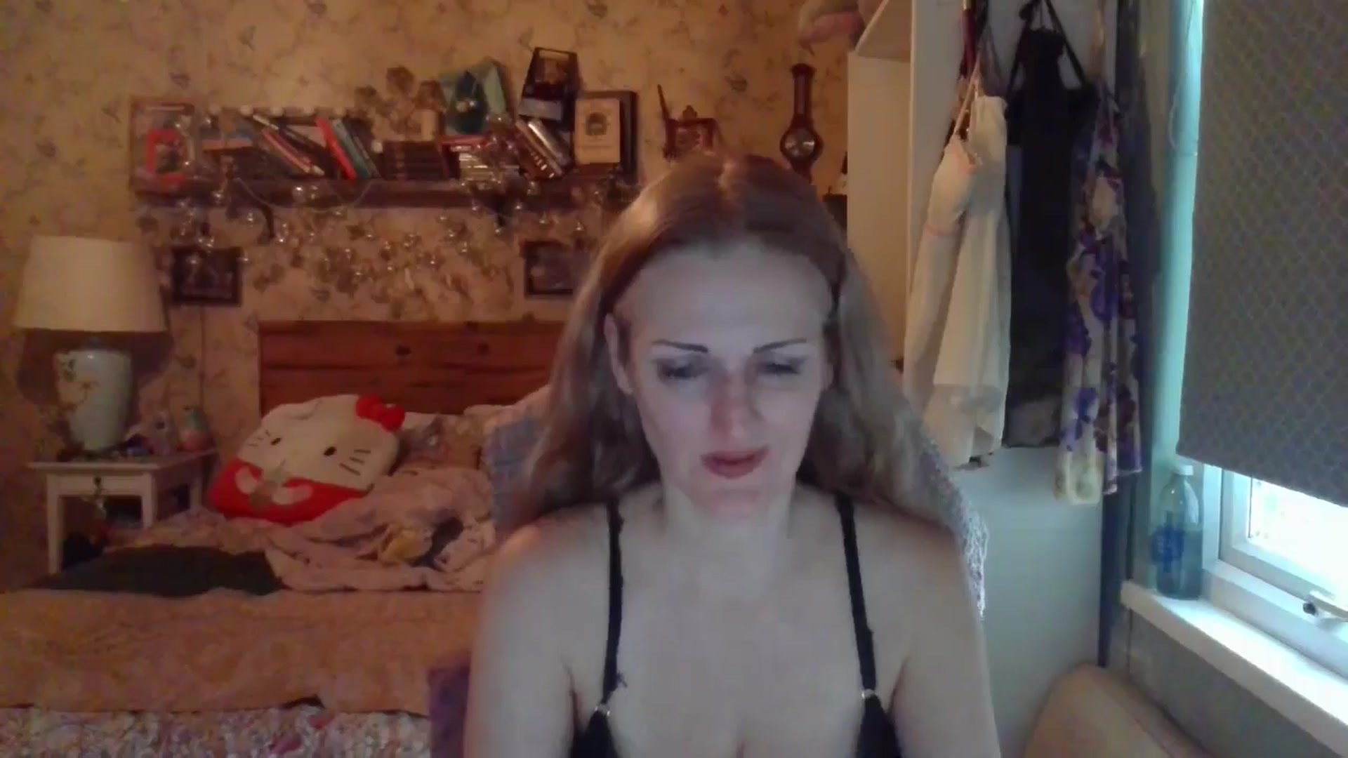Gallery image thumbnail from EnglandsRose's myfreecams stream on, 06/01/2025, 11:29 image 16 of 20