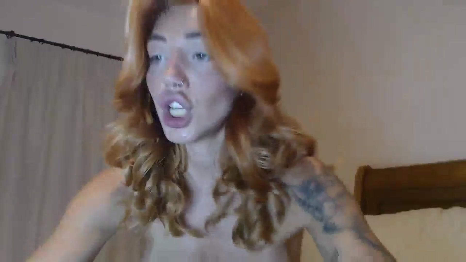 Gallery image thumbnail from EnglishRose3's myfreecams stream on, 07/25/2024, 06:39 image 18 of 20