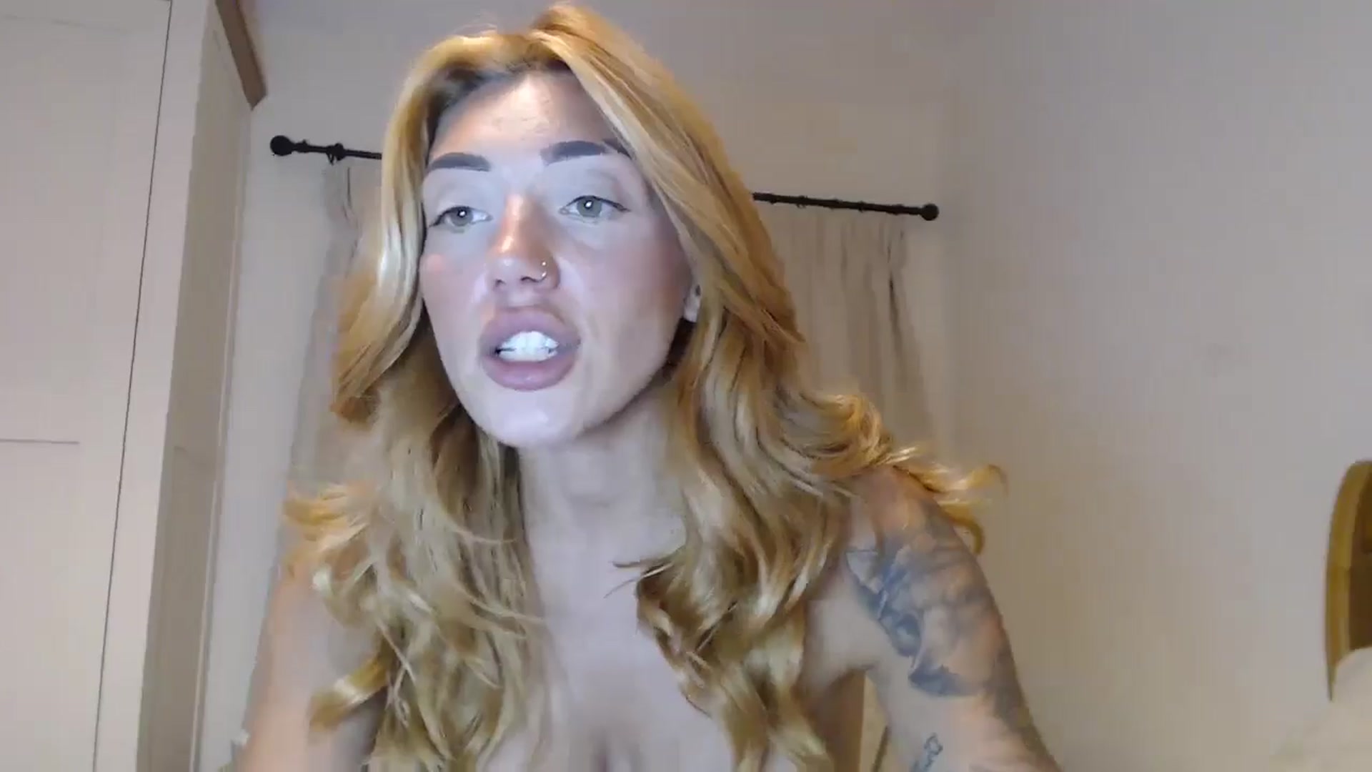 Gallery image thumbnail from EnglishRose3's myfreecams stream on, 08/09/2024, 07:19 image 16 of 20