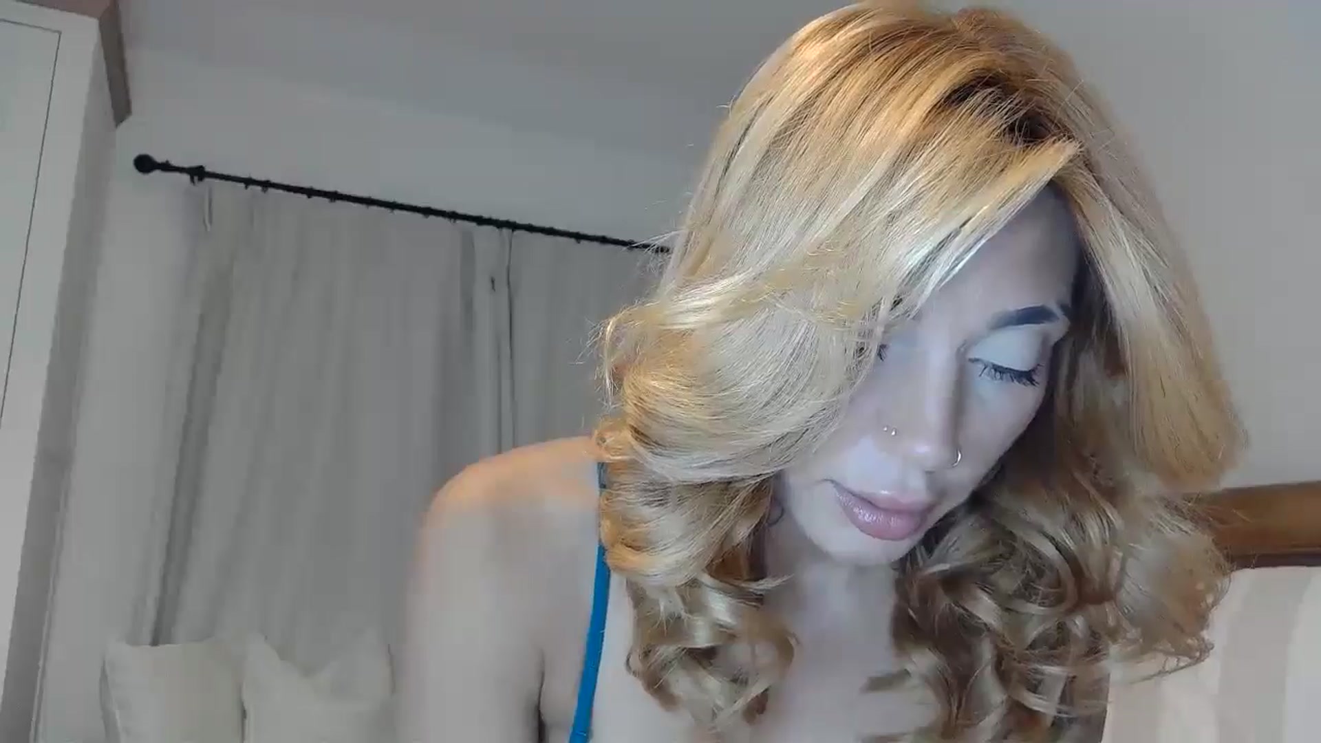 Gallery image thumbnail from EnglishRose3's myfreecams stream on, 09/14/2024, 06:00 image 19 of 20