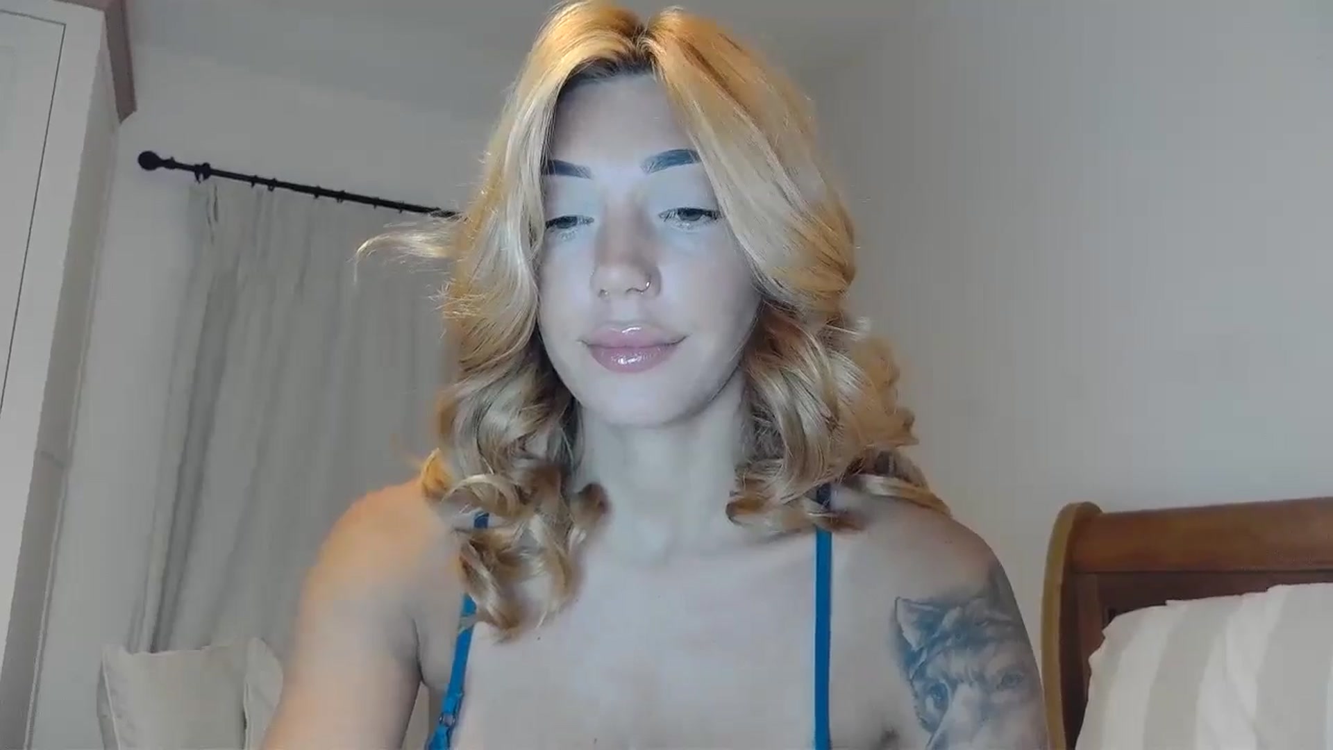 Gallery image thumbnail from EnglishRose3's myfreecams stream on, 09/14/2024, 06:00 image 13 of 20
