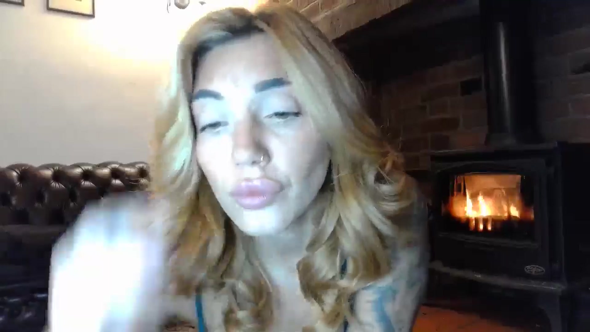 Gallery image thumbnail from EnglishRose3's myfreecams stream on, 10/09/2024, 05:45 image 20 of 20