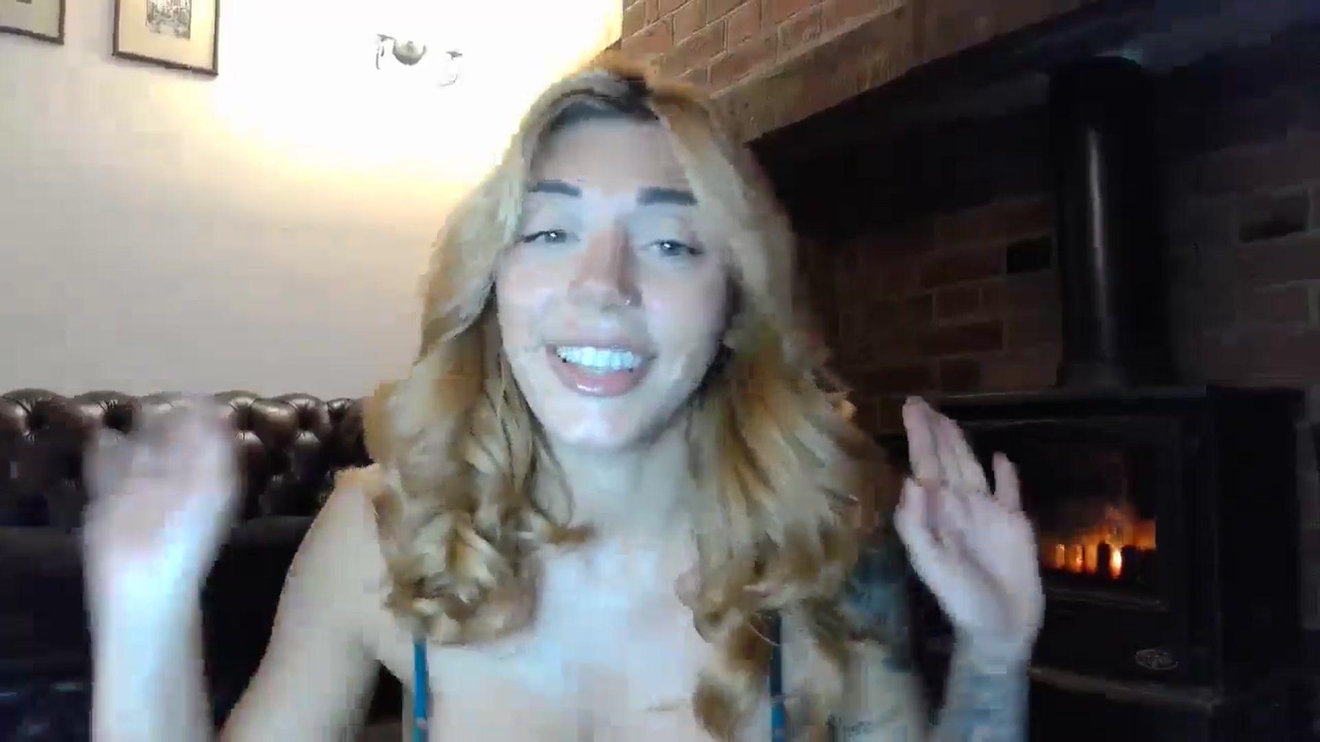 Gallery image thumbnail from EnglishRose3's myfreecams stream on, 10/09/2024, 05:45 image 12 of 20