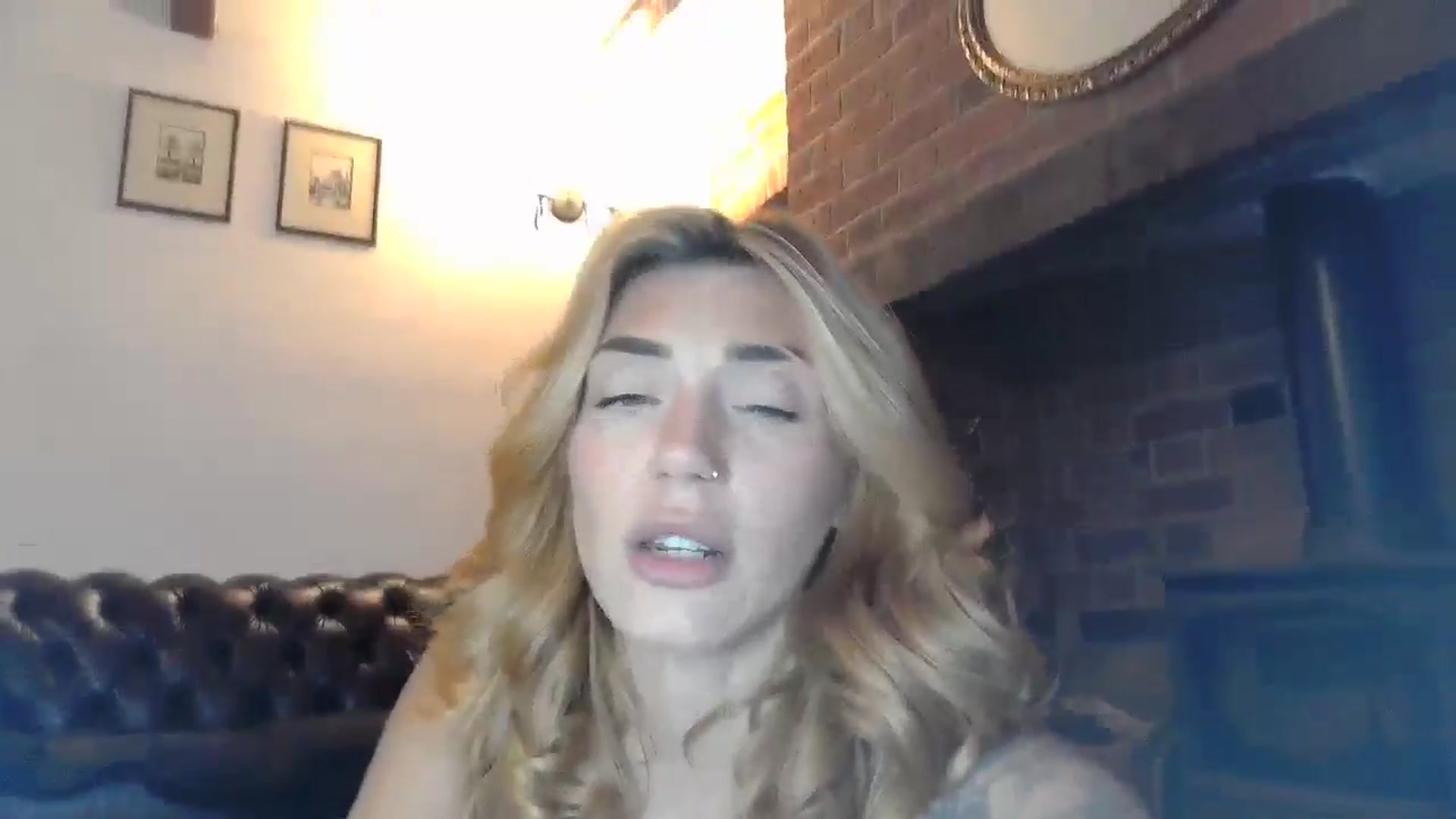 Gallery image thumbnail from EnglishRose3's myfreecams stream on, 10/10/2024, 06:55 image 20 of 20