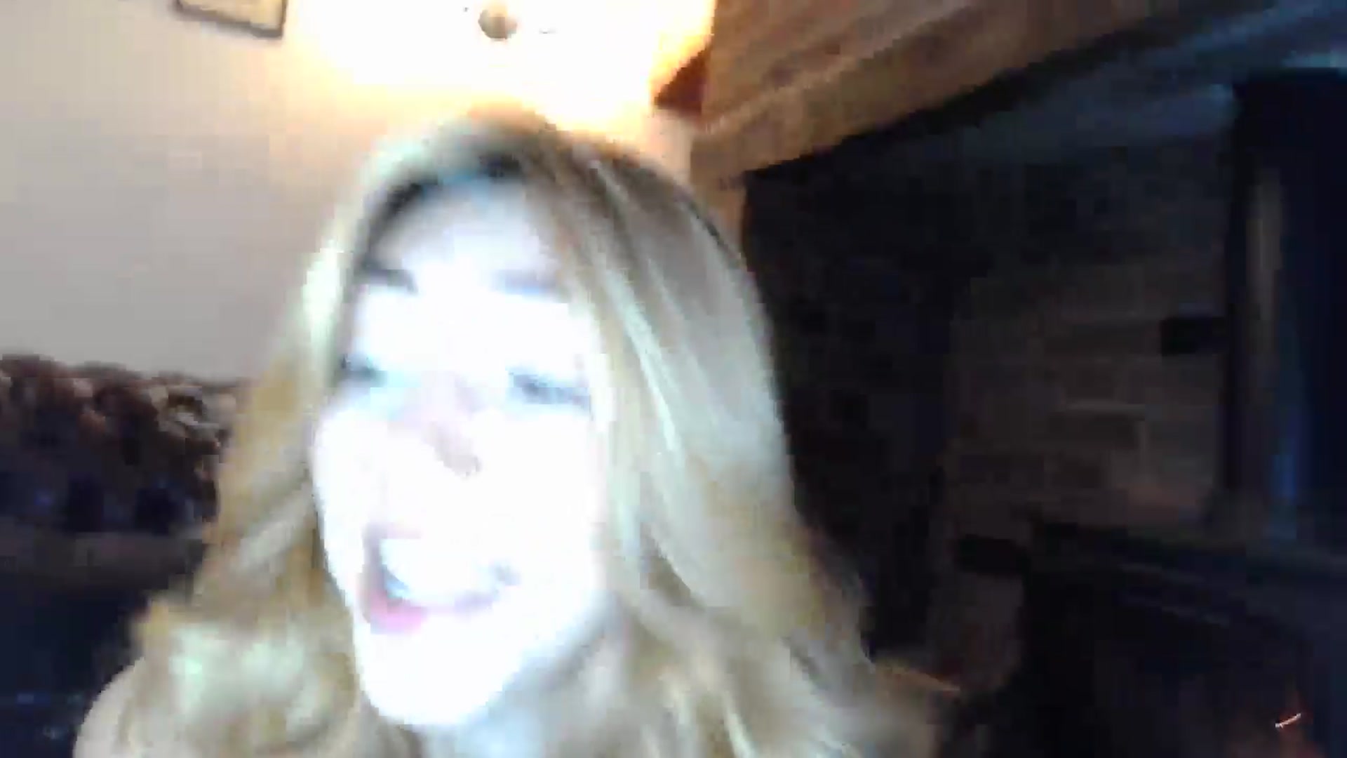 Gallery image thumbnail from EnglishRose3's myfreecams stream on, 10/14/2024, 06:52 image 14 of 20