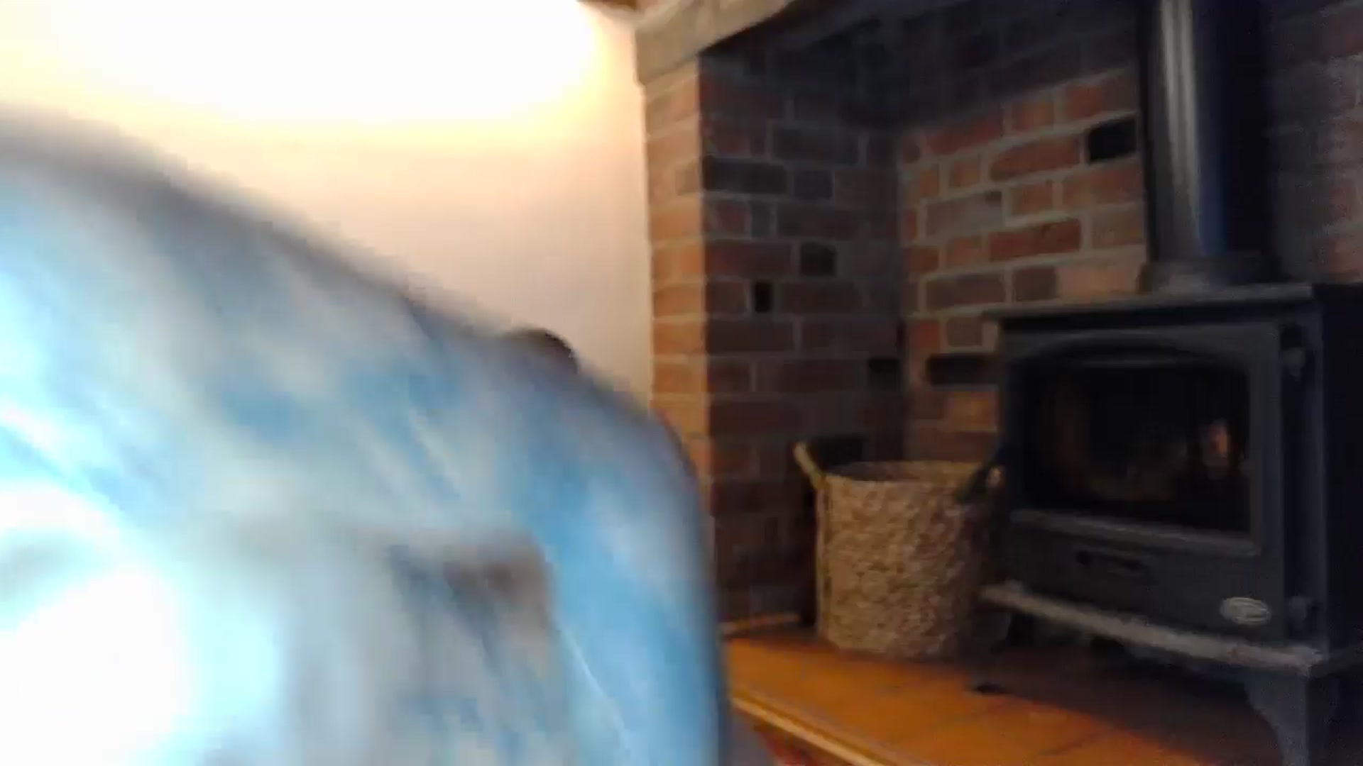 Gallery image thumbnail from EnglishRose3's myfreecams stream on, 10/18/2024, 06:03 image 15 of 20