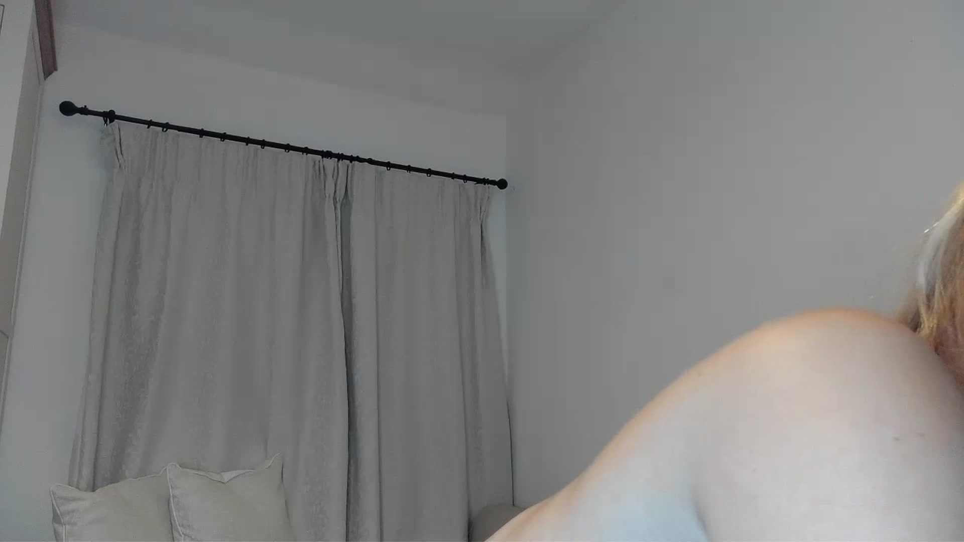 Gallery image thumbnail from EnglishRose3's myfreecams stream on, 11/07/2024, 08:10 image 19 of 20