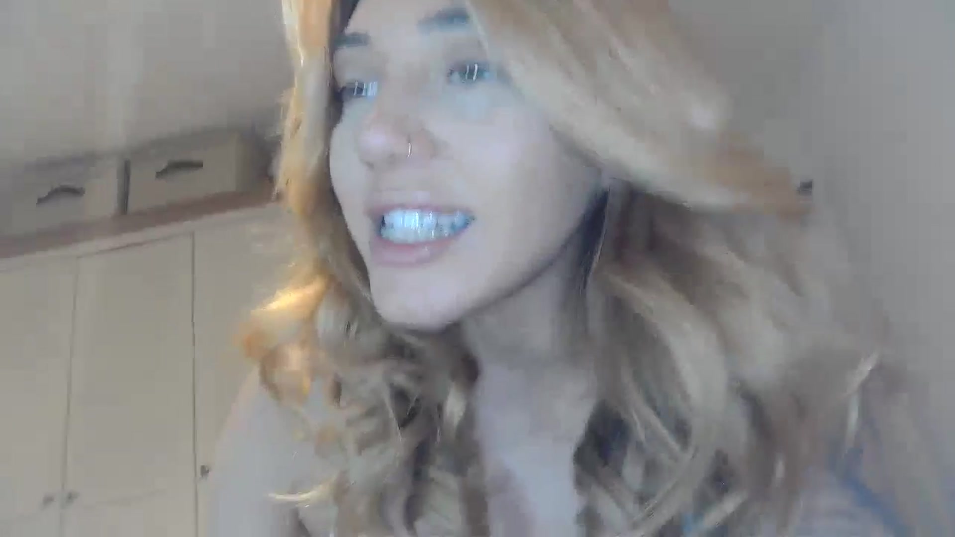 Gallery image thumbnail from EnglishRose3's myfreecams stream on, 12/11/2024, 08:05 image 6 of 20