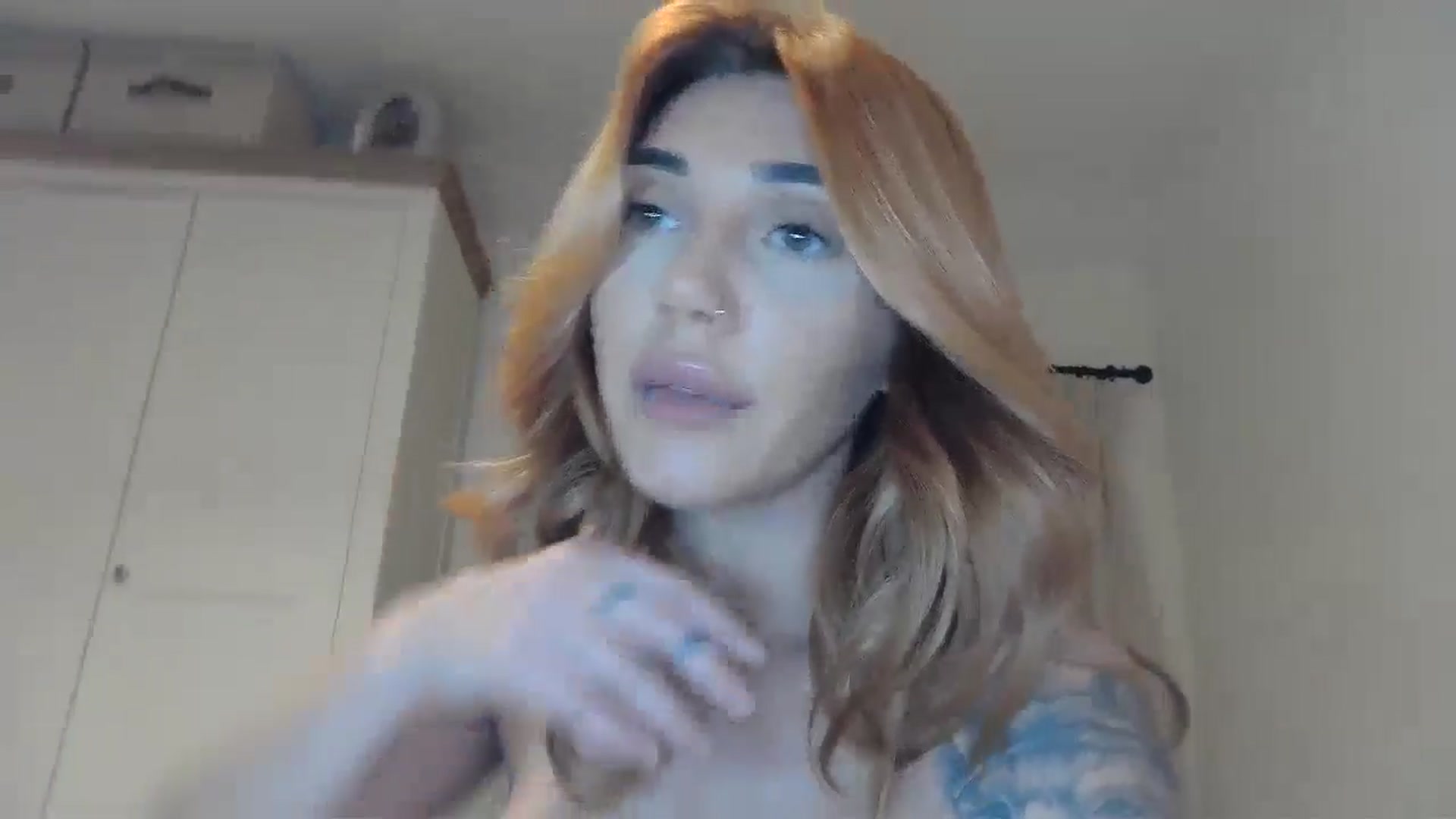 Gallery image thumbnail from EnglishRose3's myfreecams stream on, 01/02/2025, 07:23 image 18 of 20