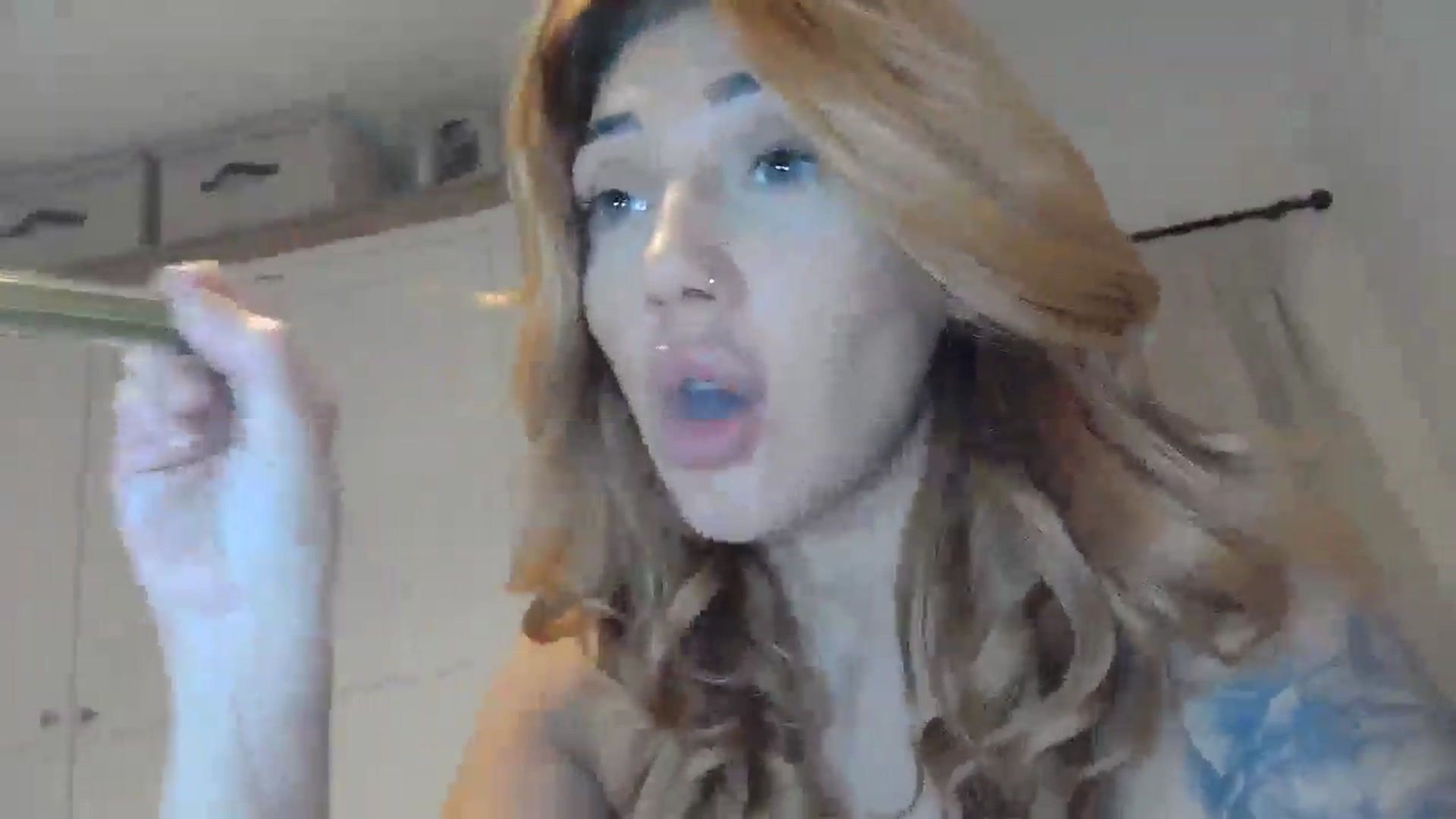 Gallery image thumbnail from EnglishRose3's myfreecams stream on, 01/06/2025, 08:37 image 9 of 20